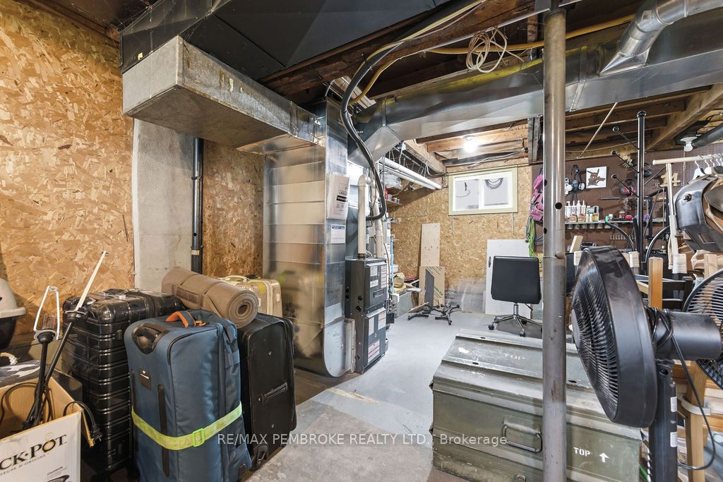 14 Summit Street Property Photo 38