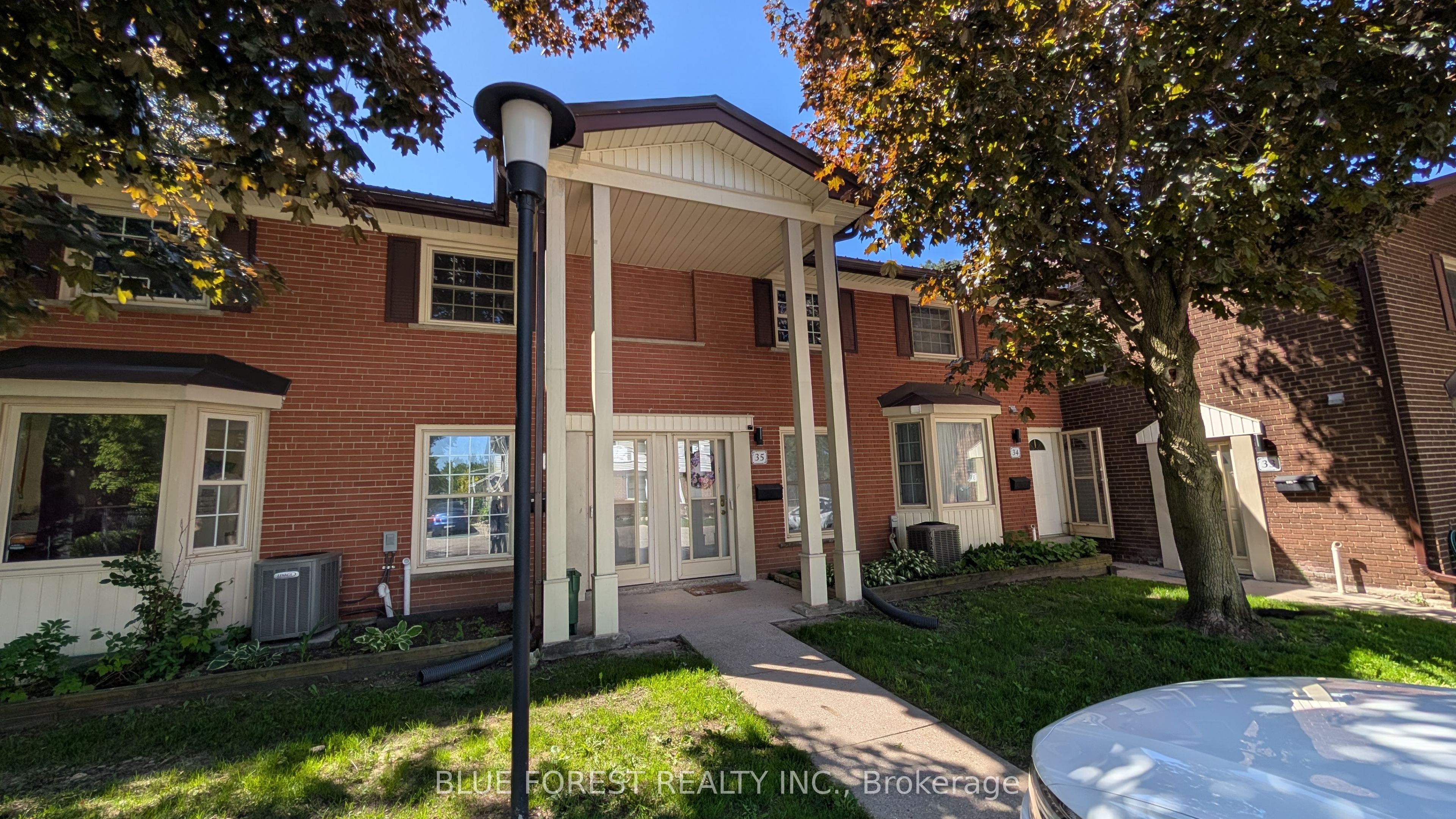 36 Arbour Glen Crescent Property Photo 1
