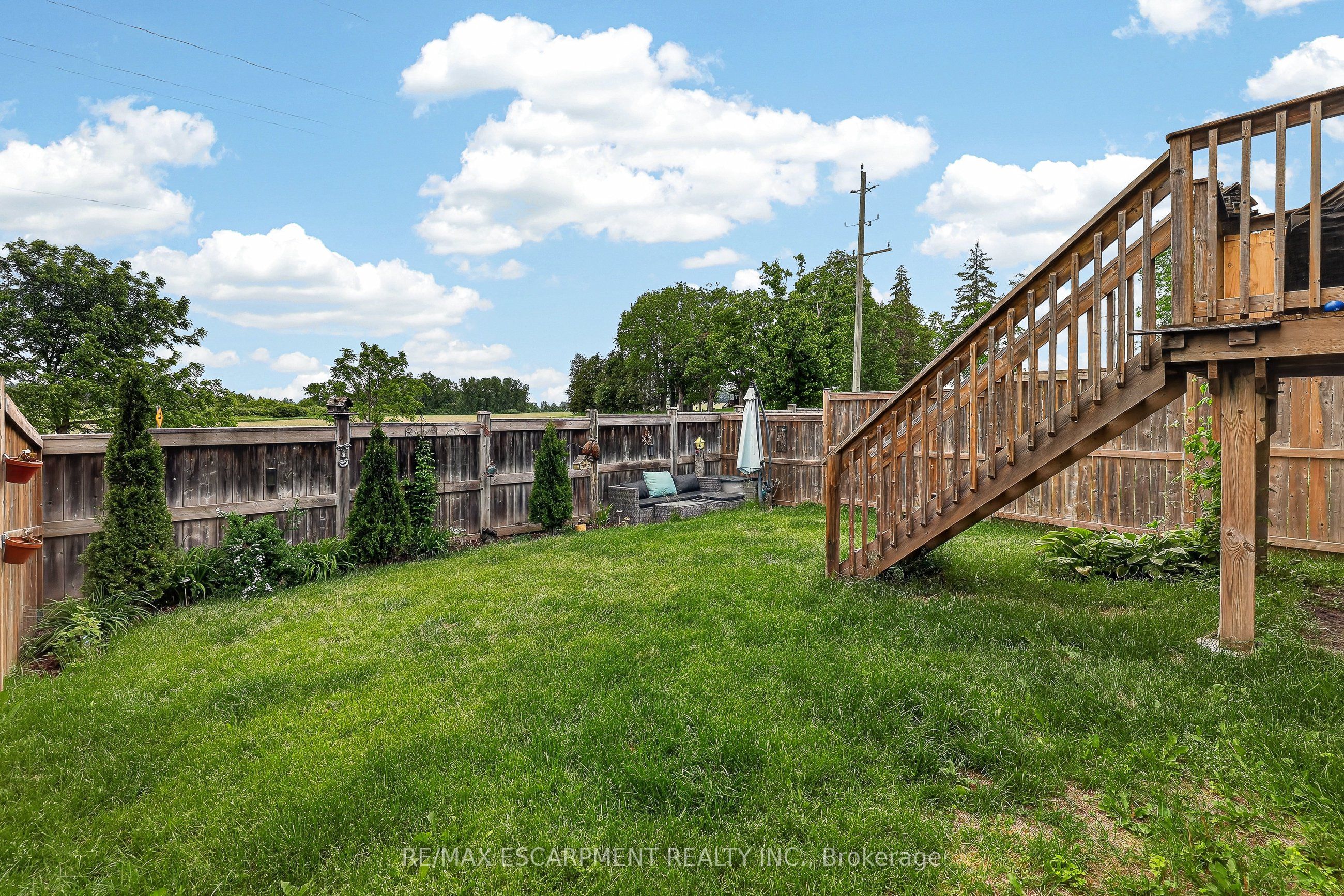 557 Baldwin Crescent Property Photo 15