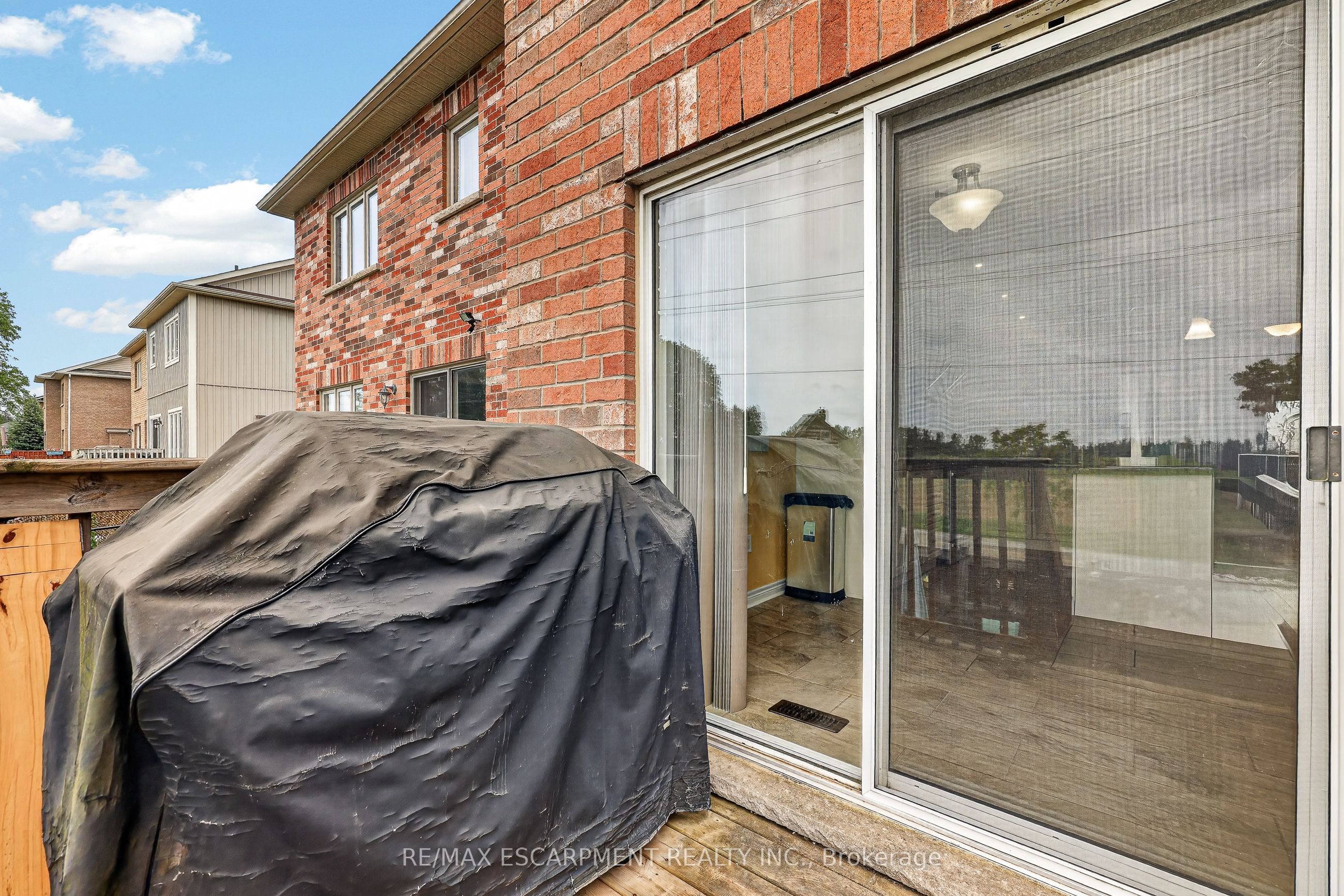 557 Baldwin Crescent Property Photo 16