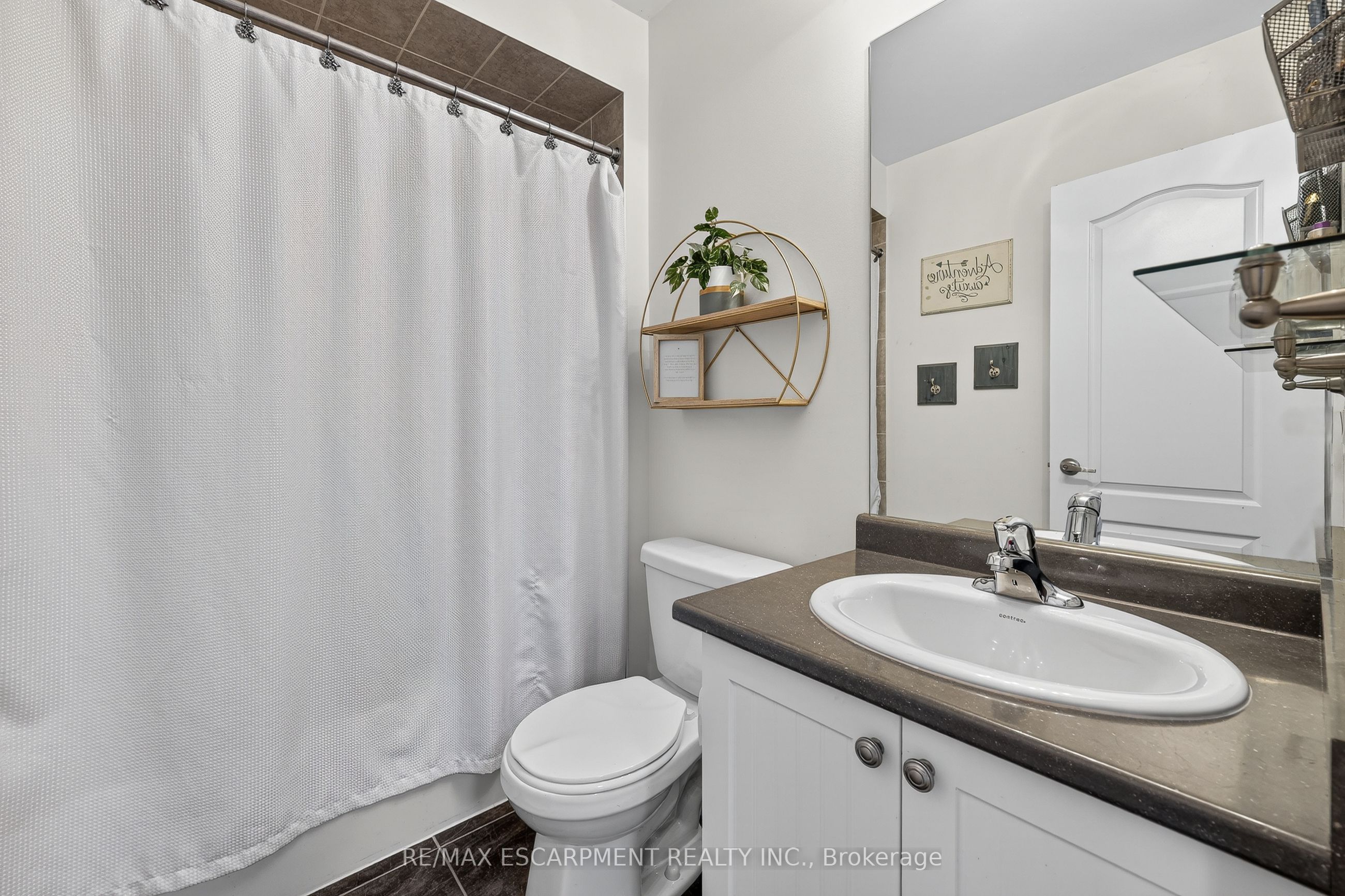 557 Baldwin Crescent Property Photo 37