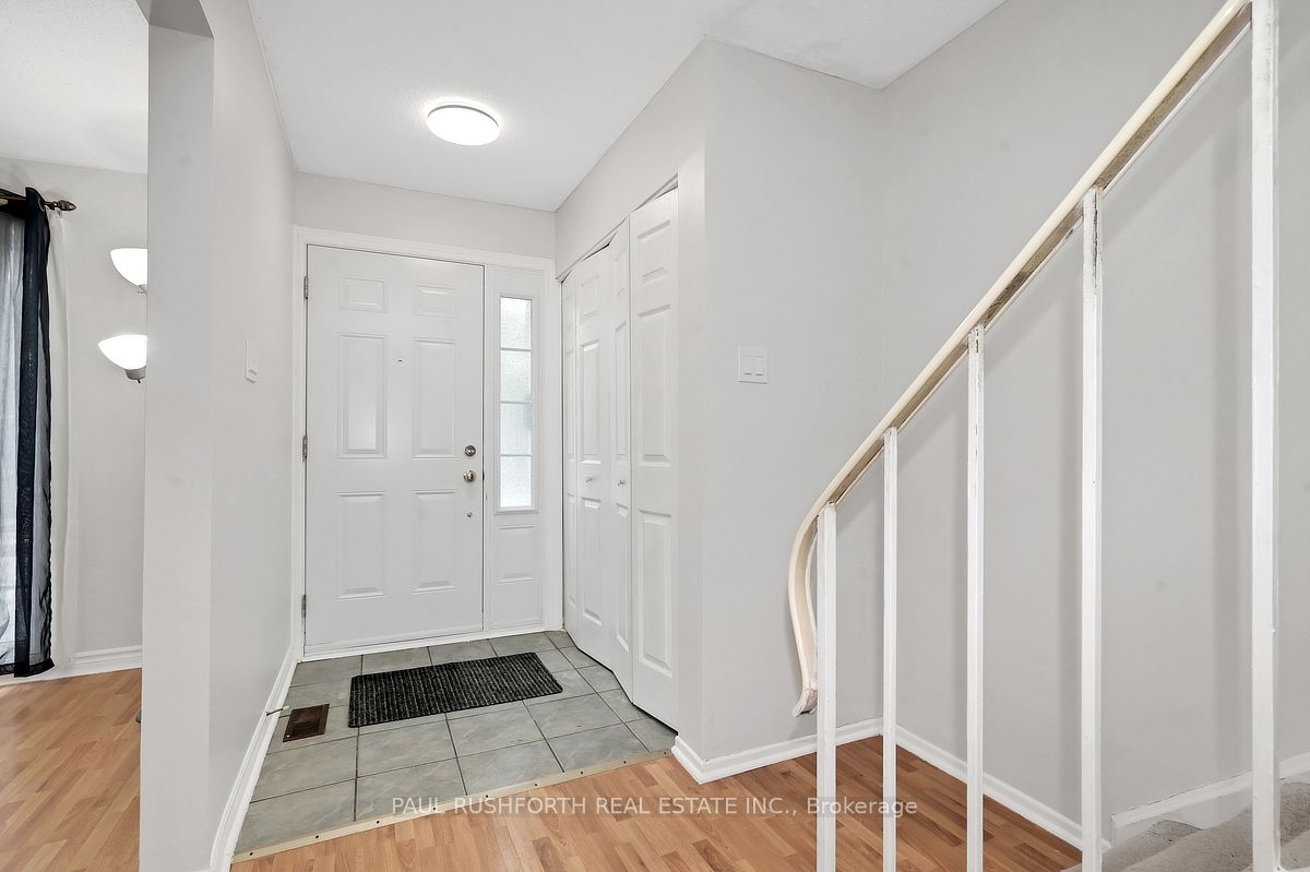 1107 Meadowlands Drive Property Photo 3
