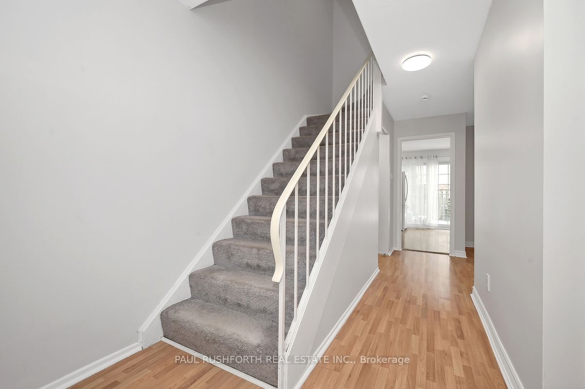 1107 Meadowlands Drive Property Photo 4