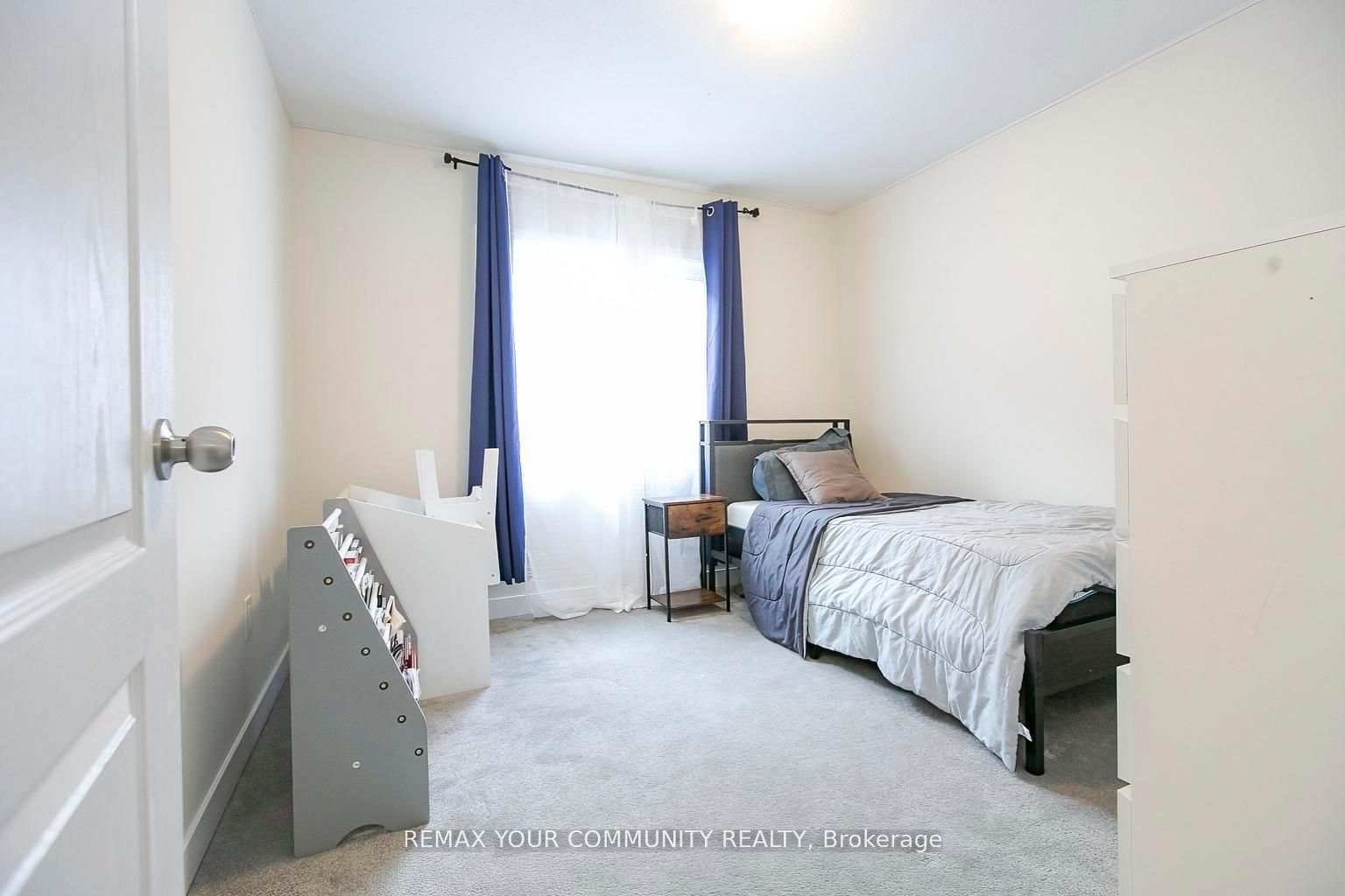 106 Higgins Avenue Property Photo 12