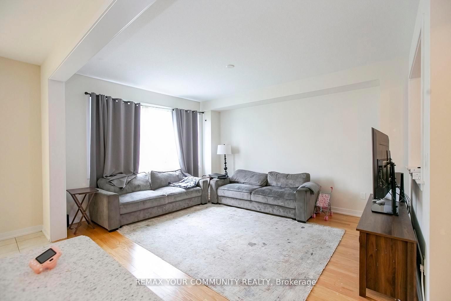 106 Higgins Avenue Property Photo 21