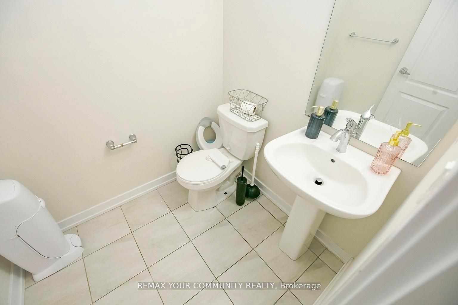 106 Higgins Avenue Property Photo 22