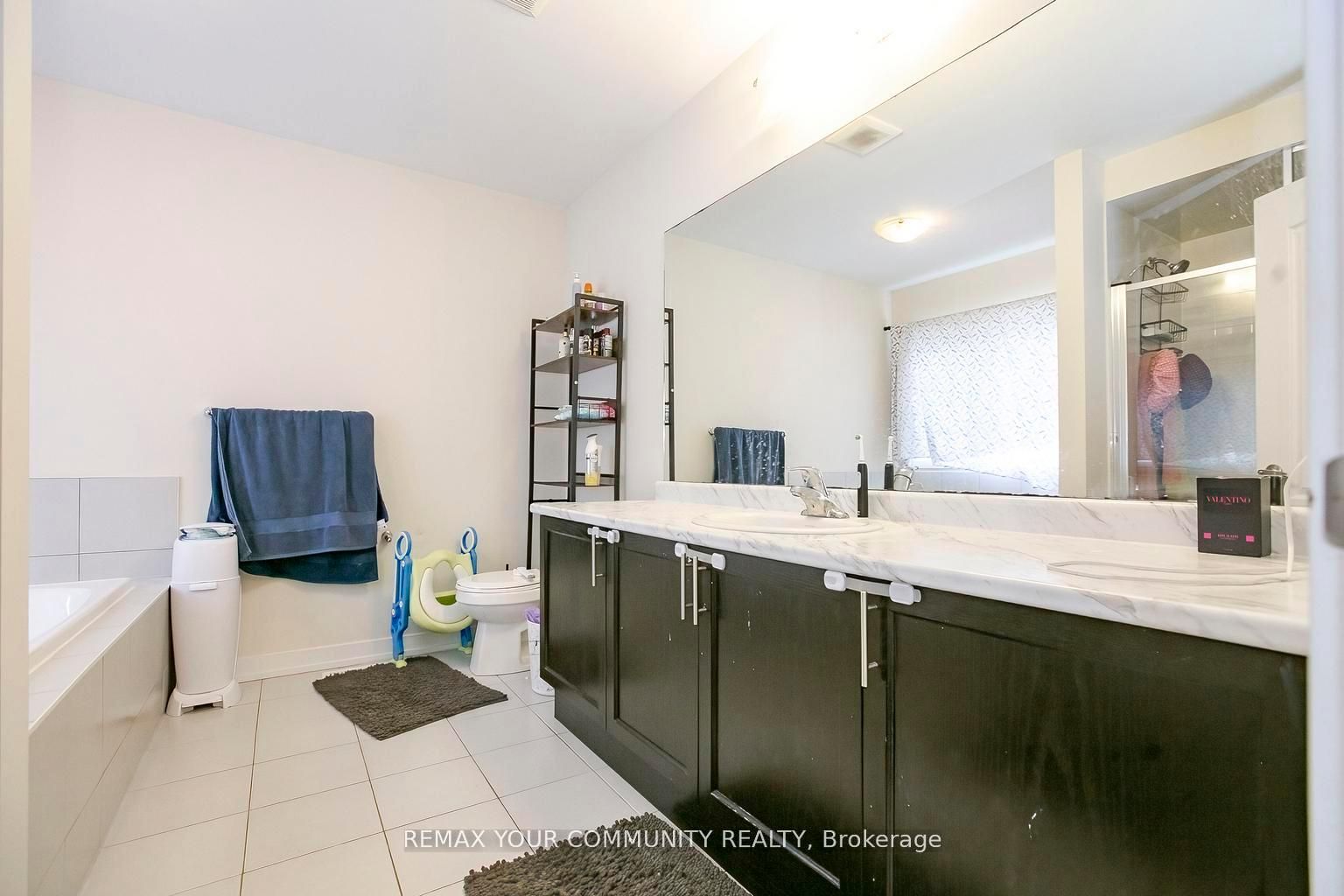 106 Higgins Avenue Property Photo 27