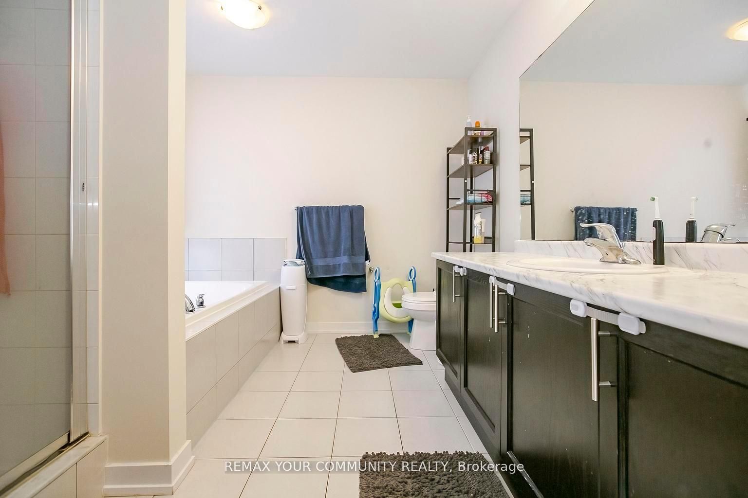 106 Higgins Avenue Property Photo 28