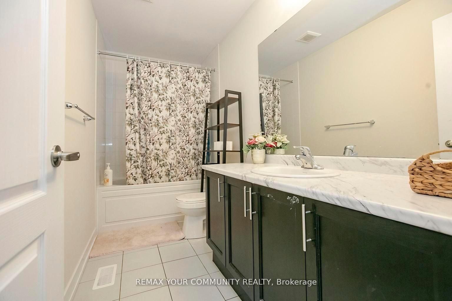 106 Higgins Avenue Property Photo 45