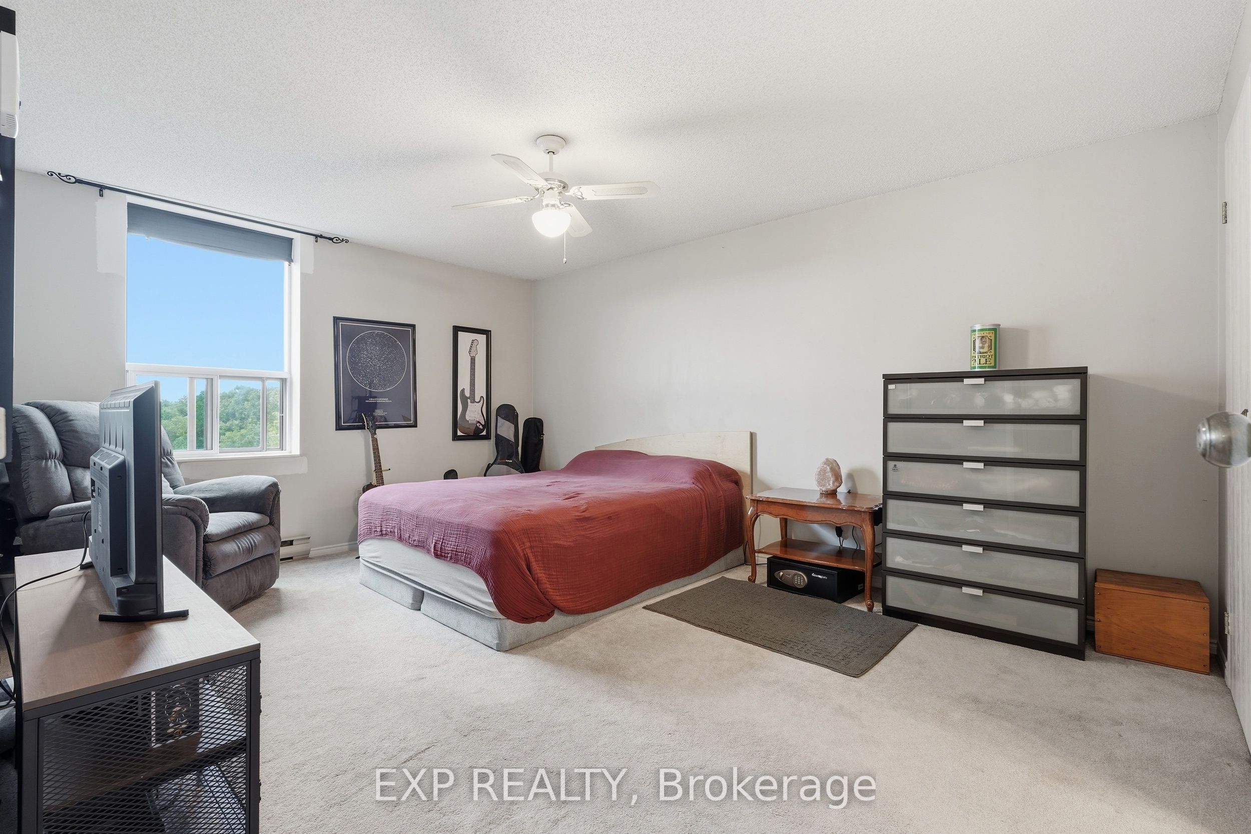 55 Green Valley Drive 1012 Property Photo 21