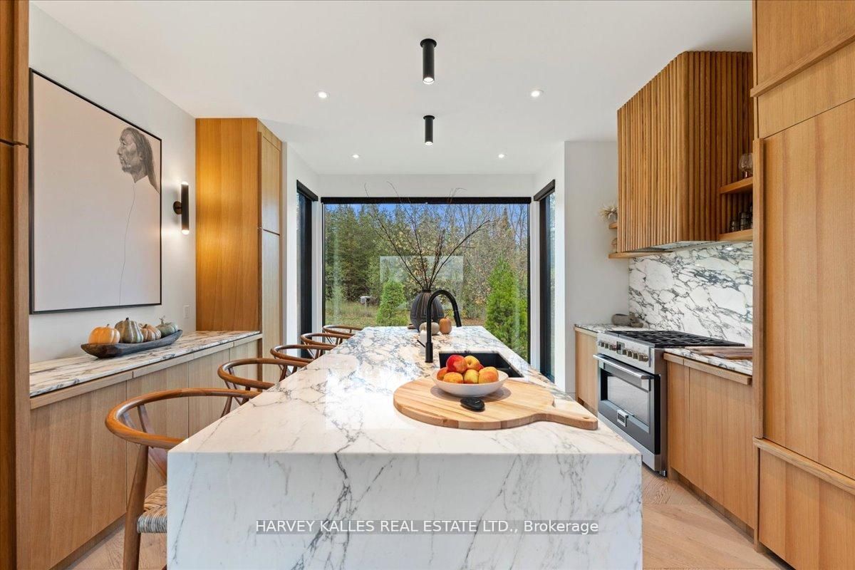 690 Weese Road Property Photo 11