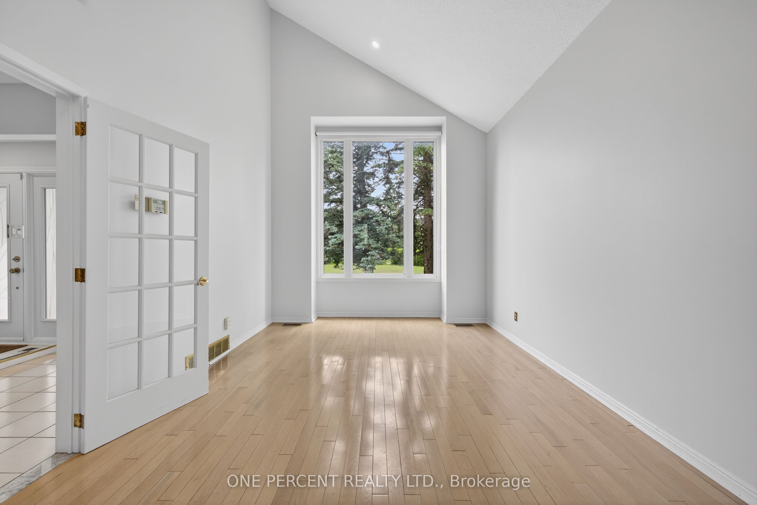6343 Mattice Avenue Property Photo 6