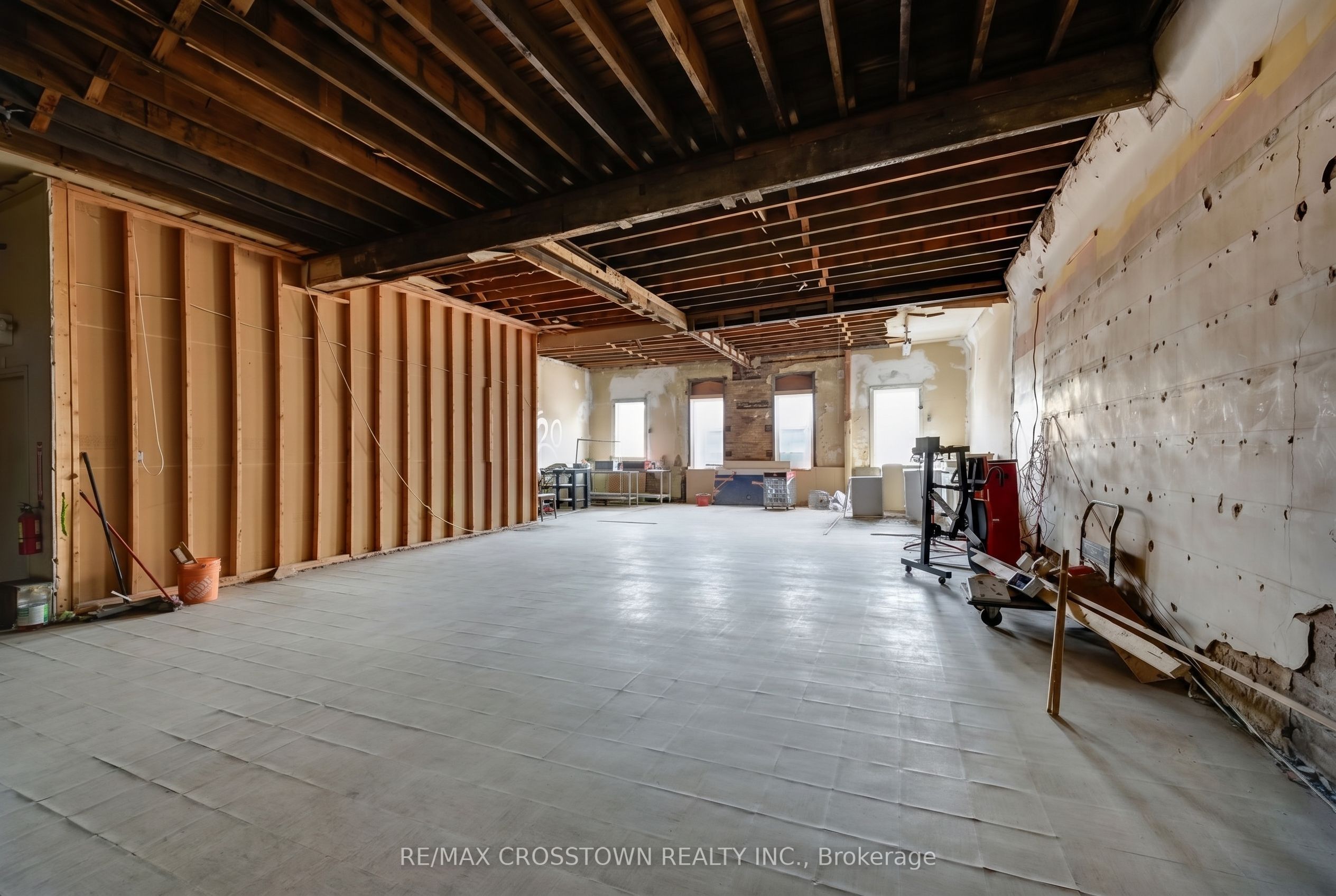 937 2nd Avenue E Property Photo 16