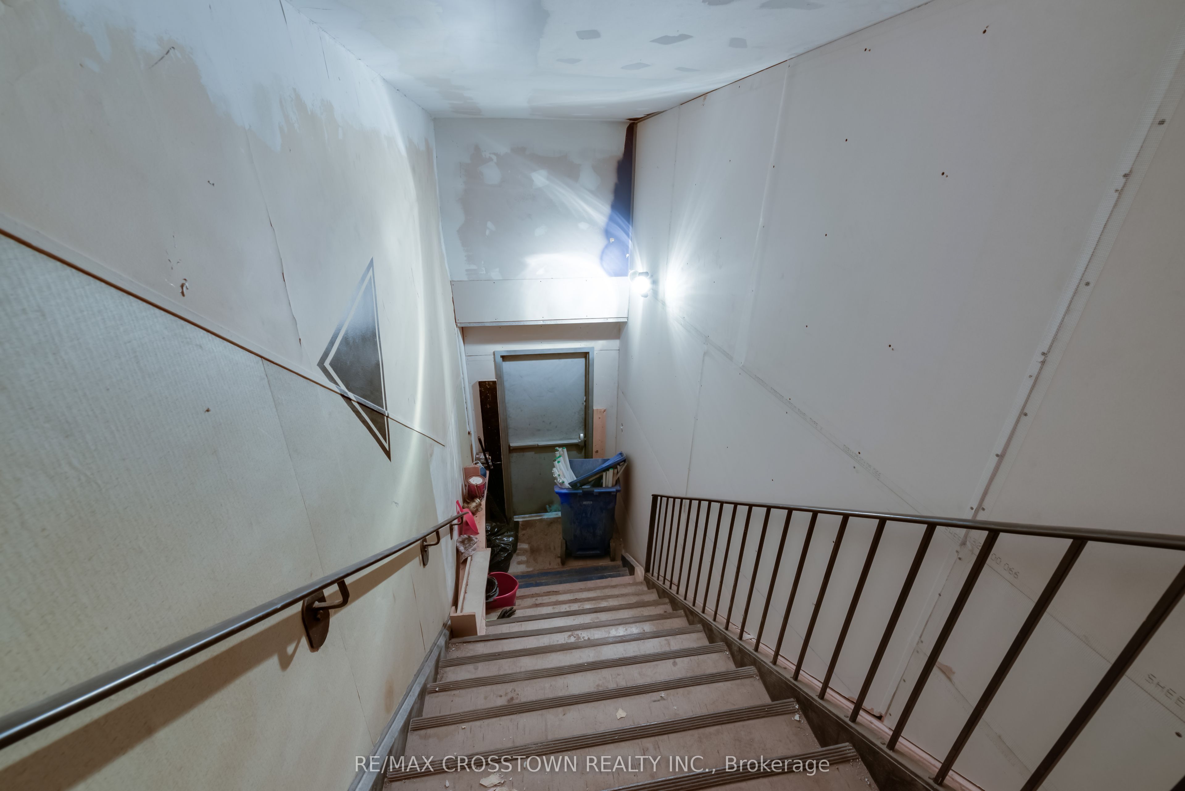 937 2nd Avenue E Property Photo 22