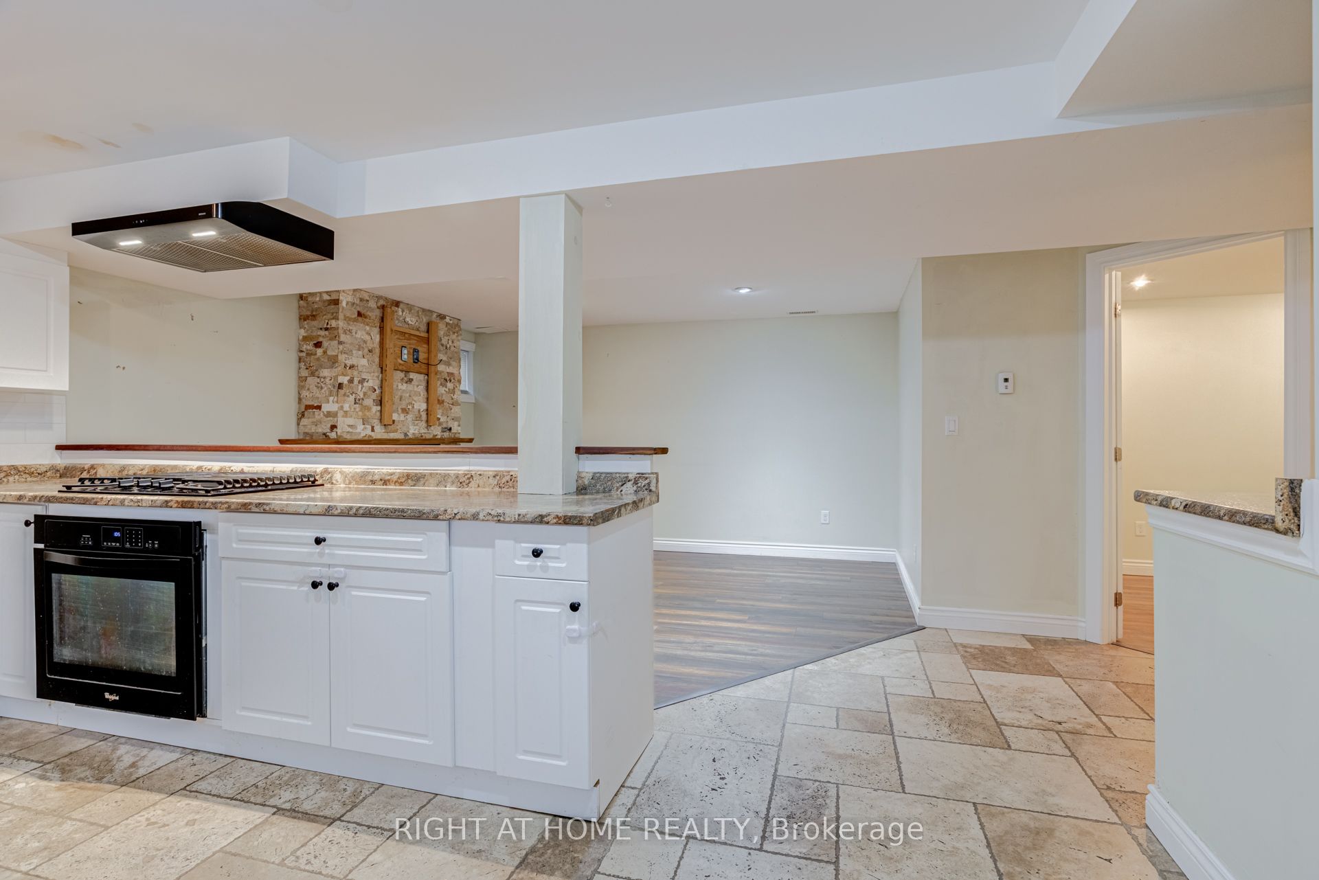 38 Washington Street Property Photo 23