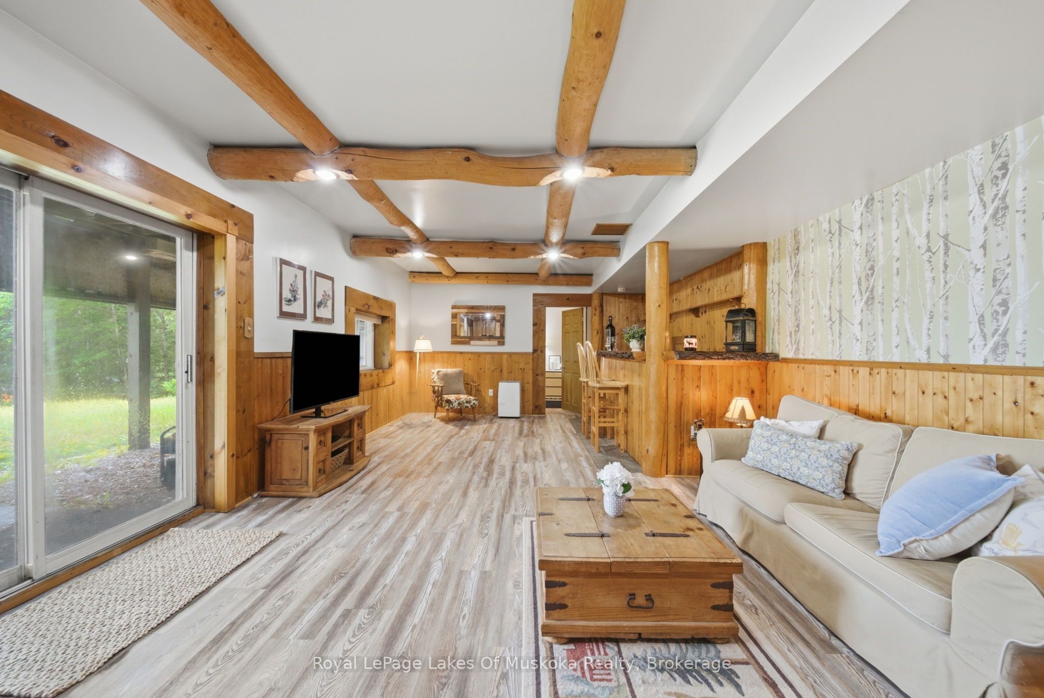11 Carol Street W Property Photo 33