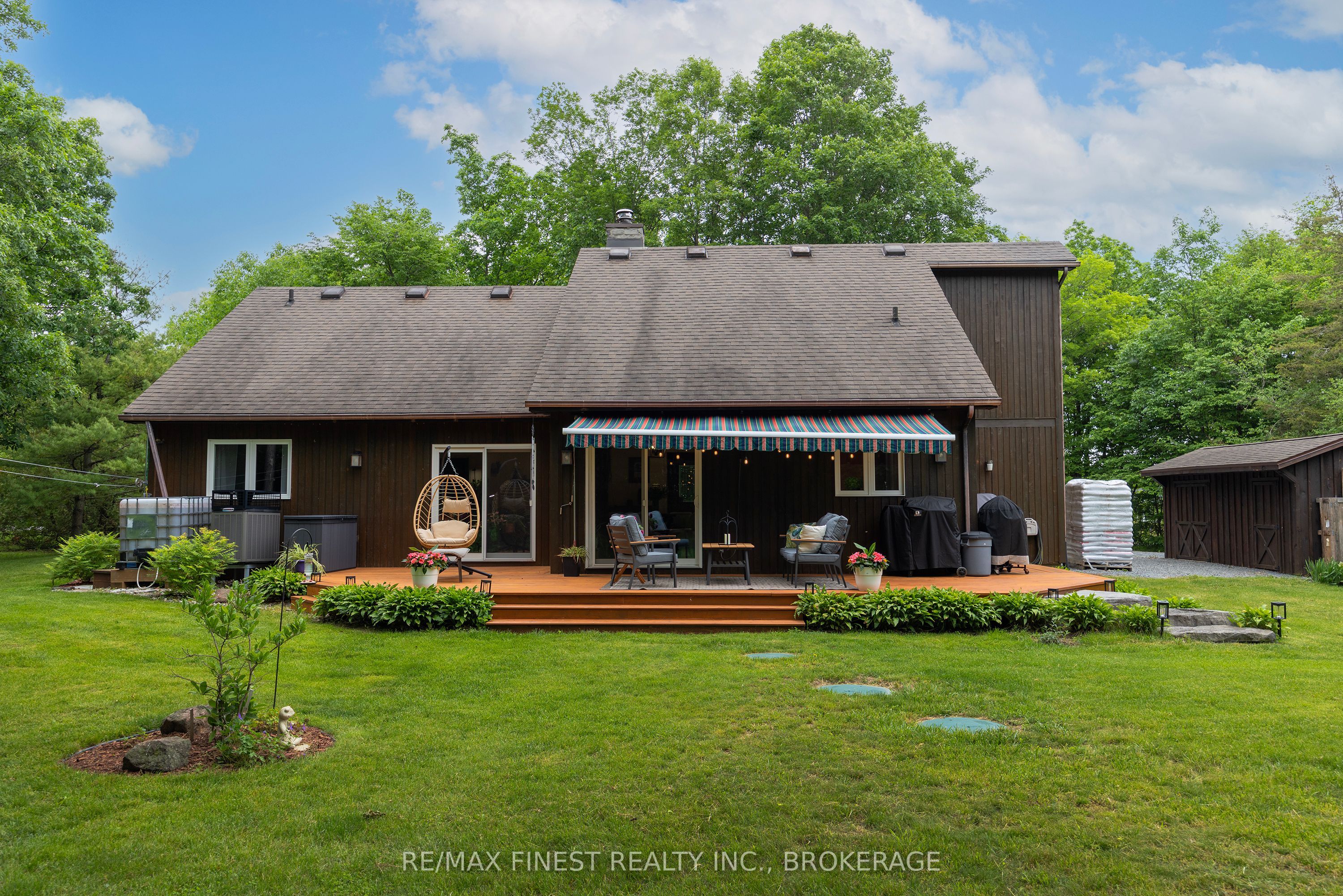 3886 Holmes Road Property Photo 10