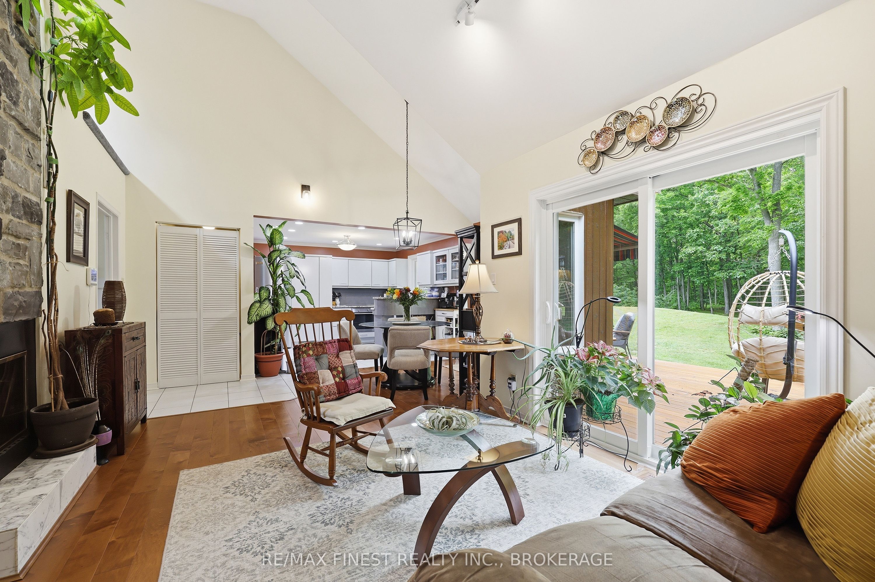 3886 Holmes Road Property Photo 32