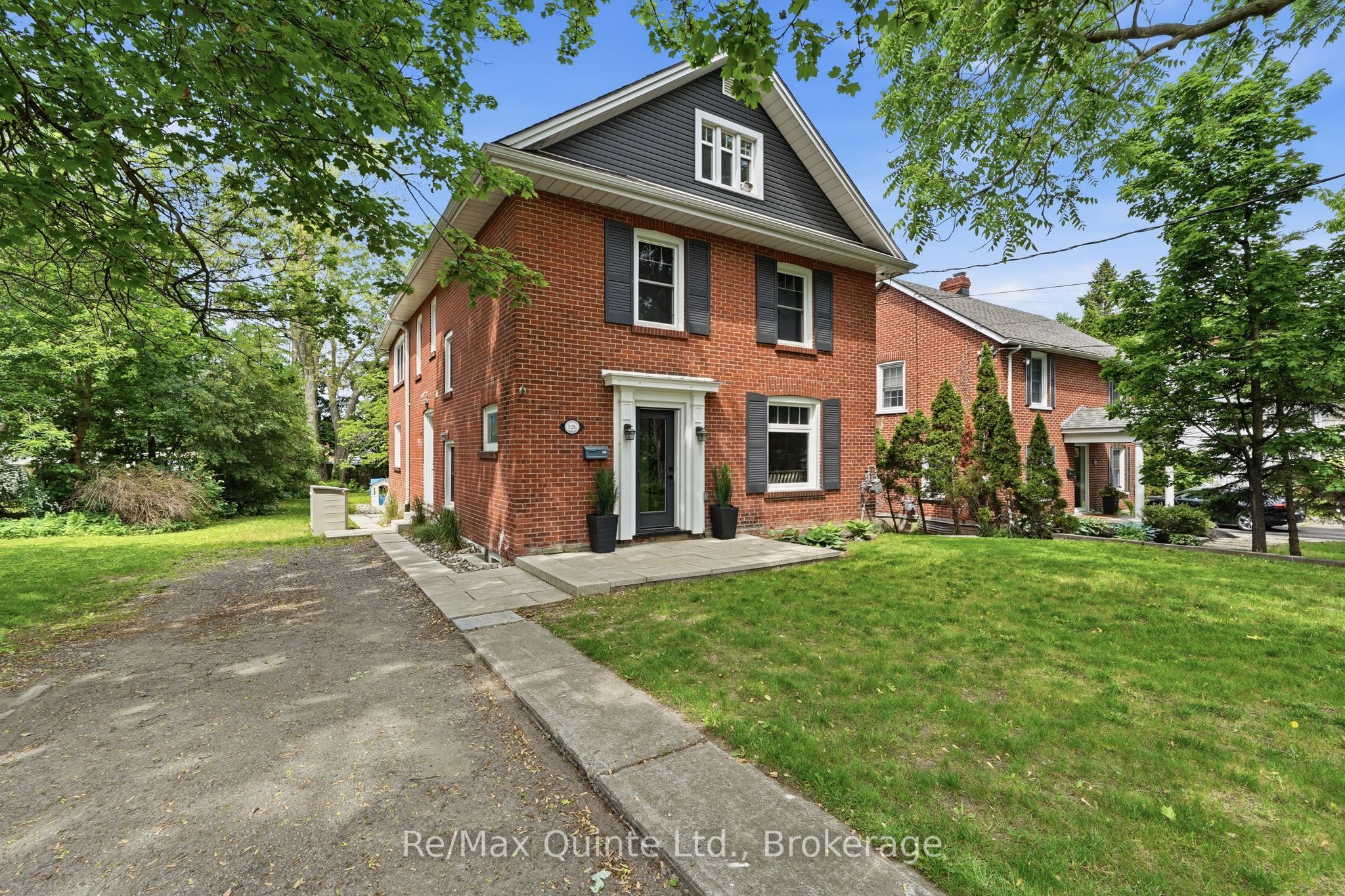 126 Dufferin Avenue Property Photo 1