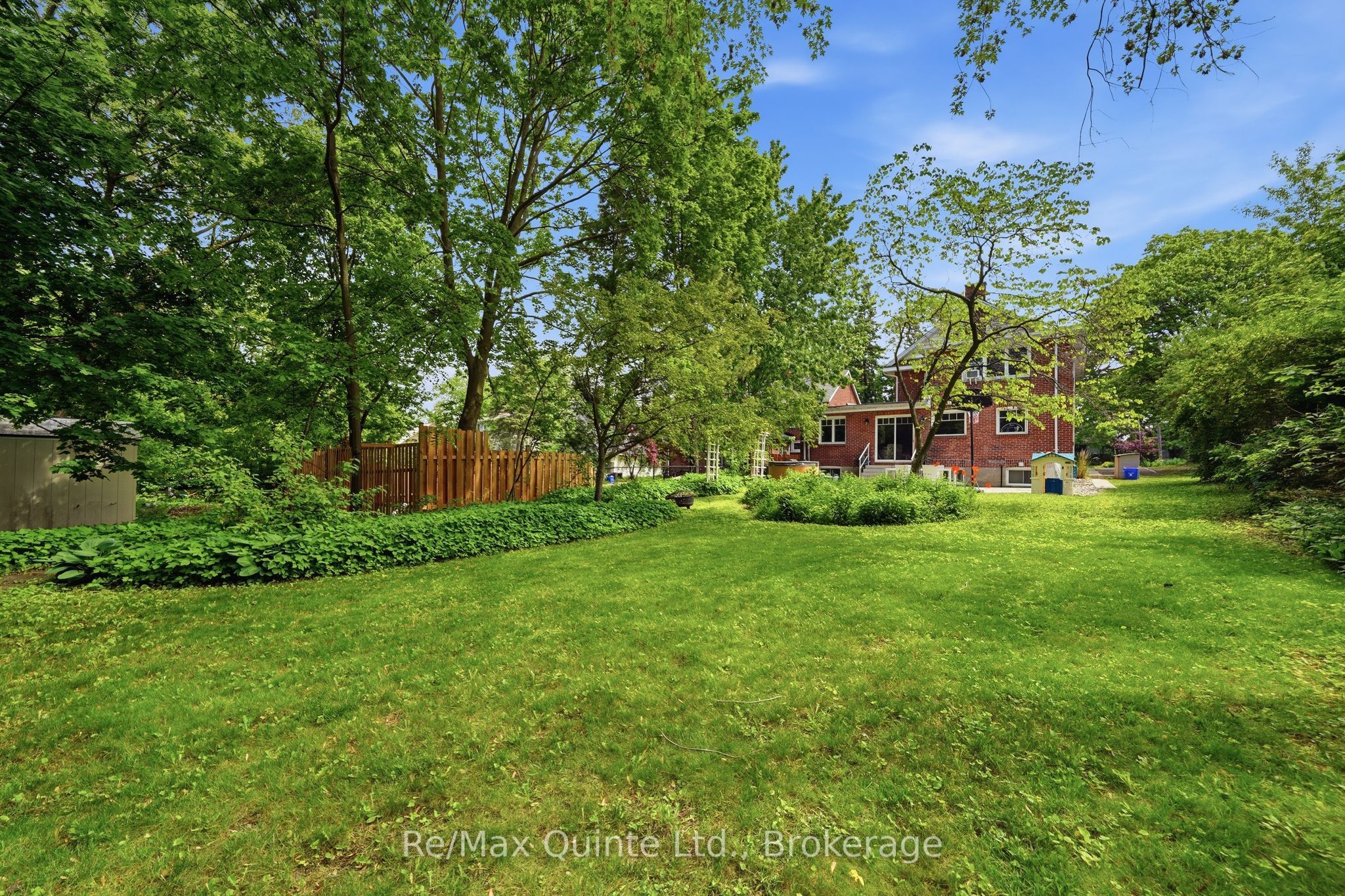 126 Dufferin Avenue Property Photo 5