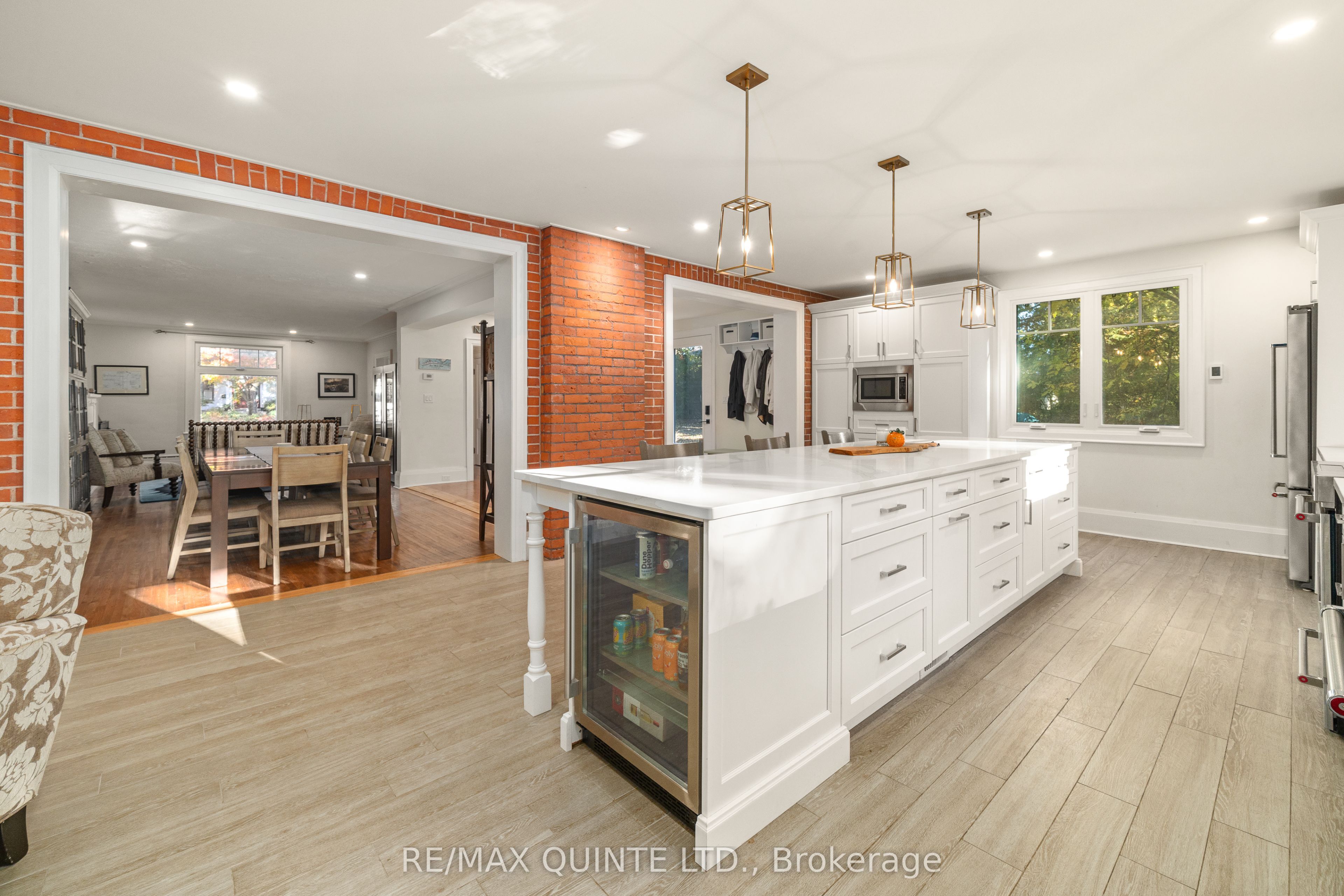 126 Dufferin Avenue Property Photo 12