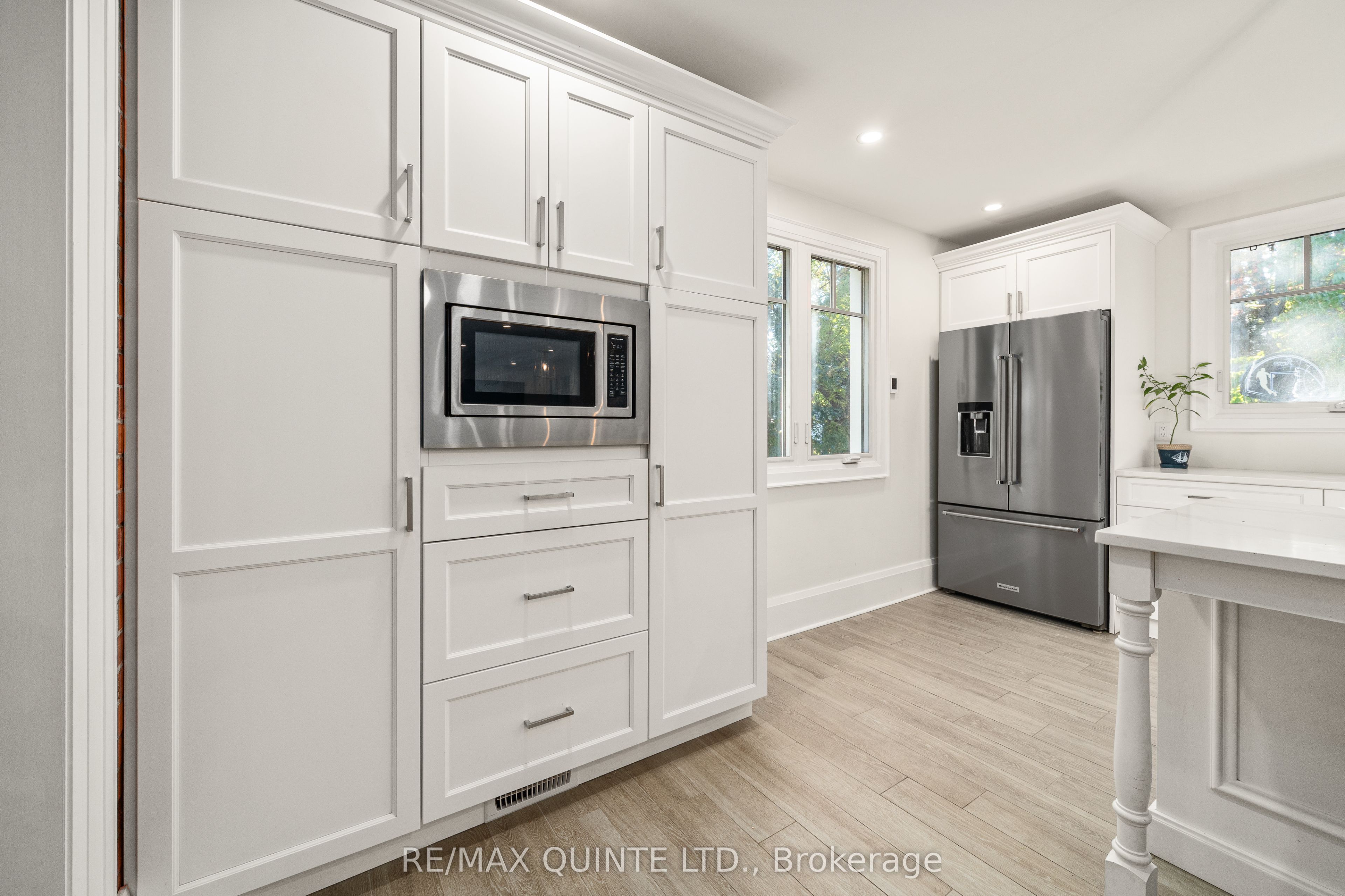 126 Dufferin Avenue Property Photo 14