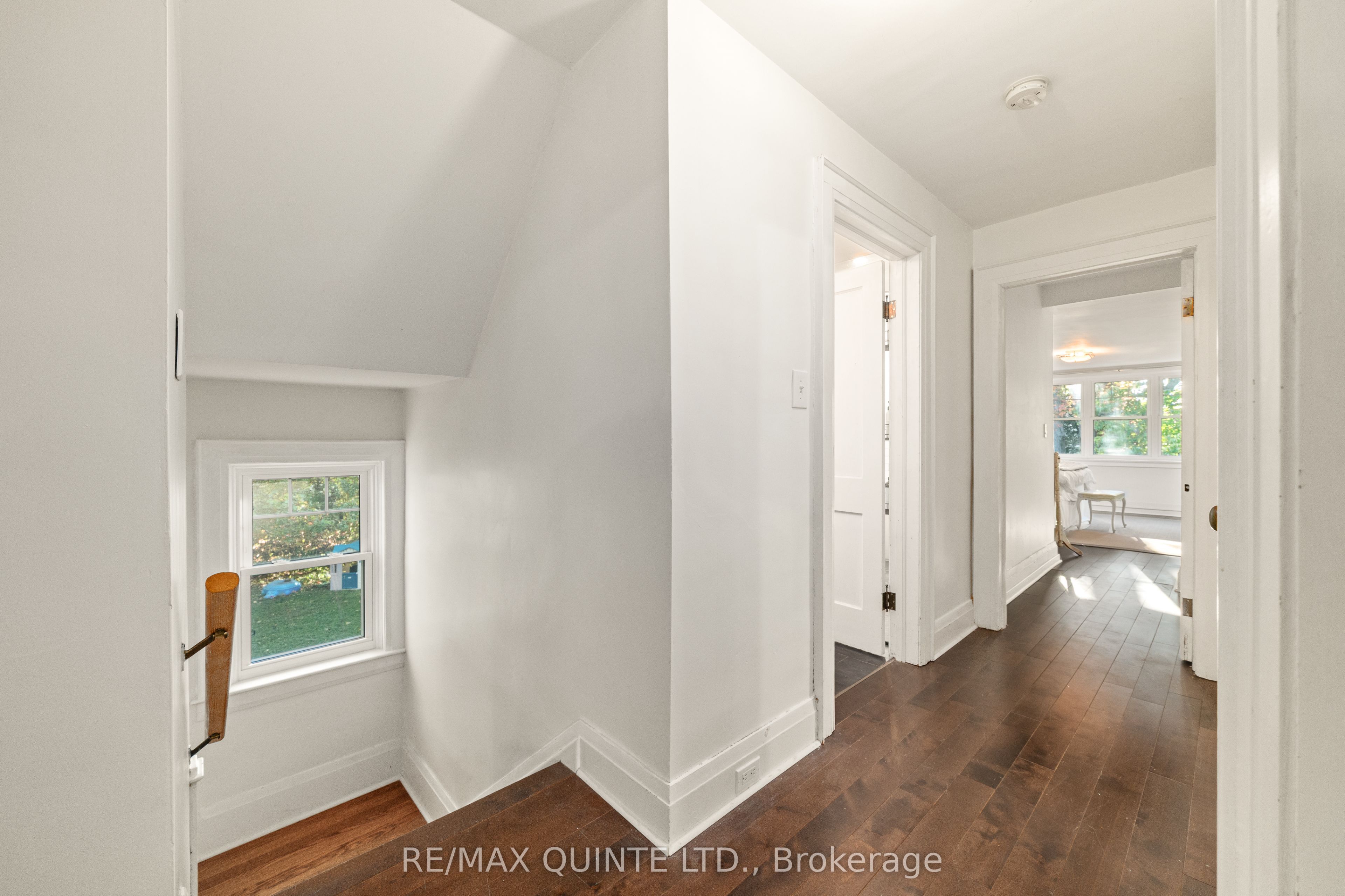 126 Dufferin Avenue Property Photo 21