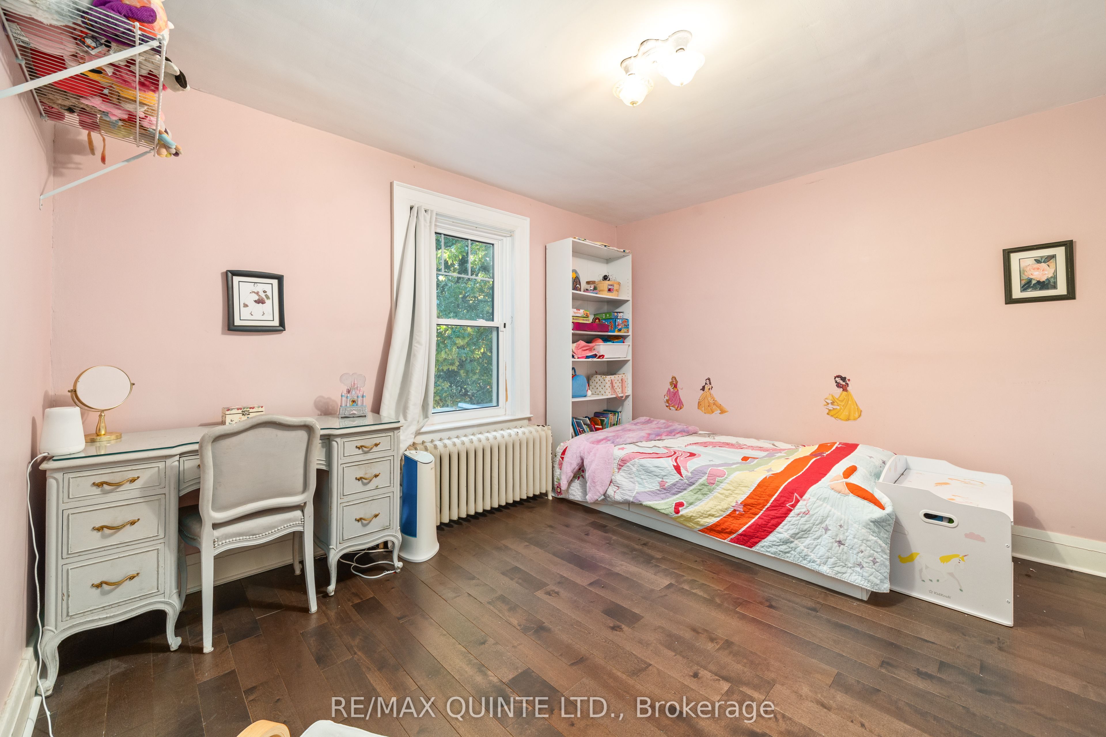 126 Dufferin Avenue Property Photo 28
