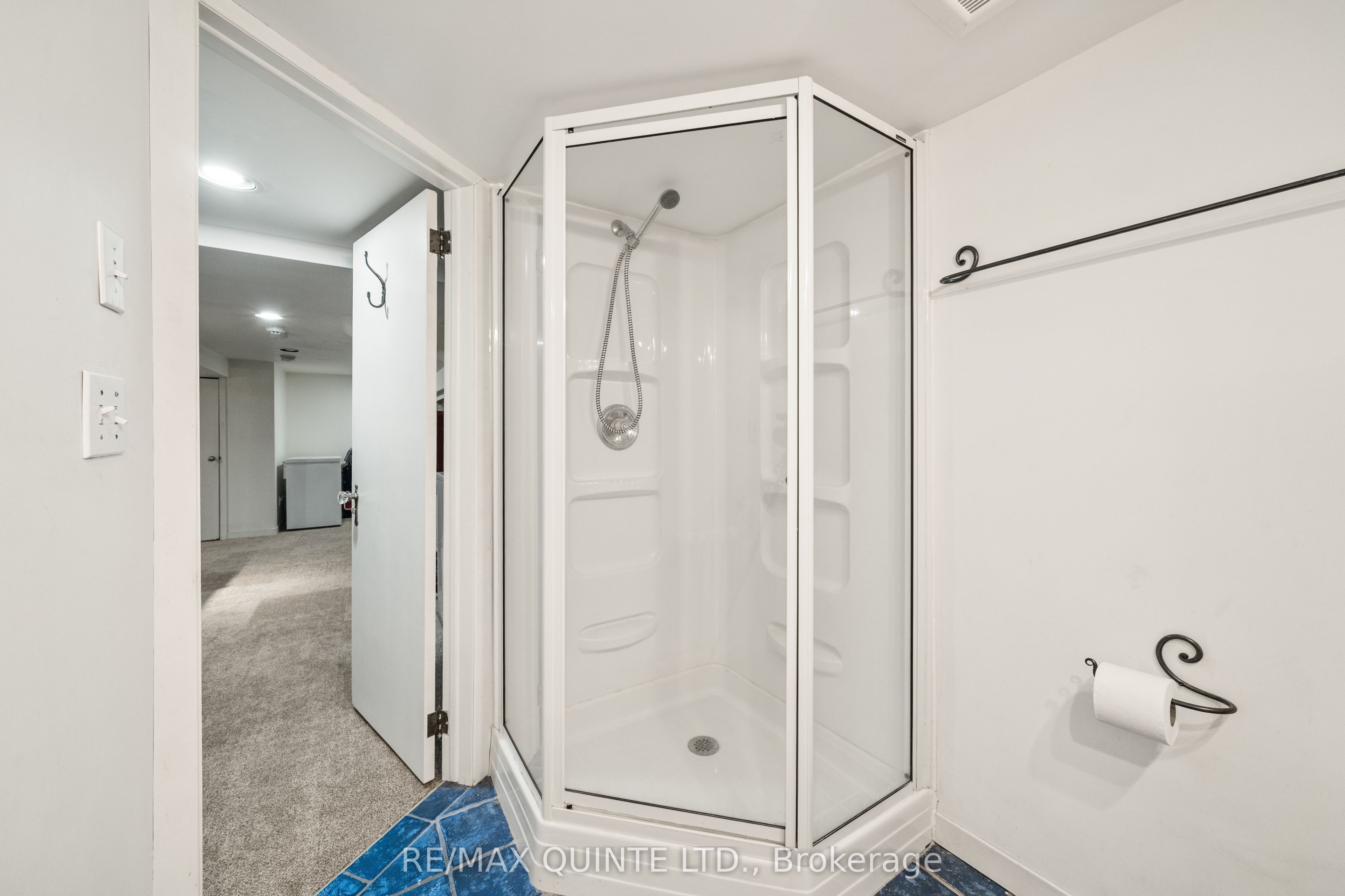 126 Dufferin Avenue Property Photo 39