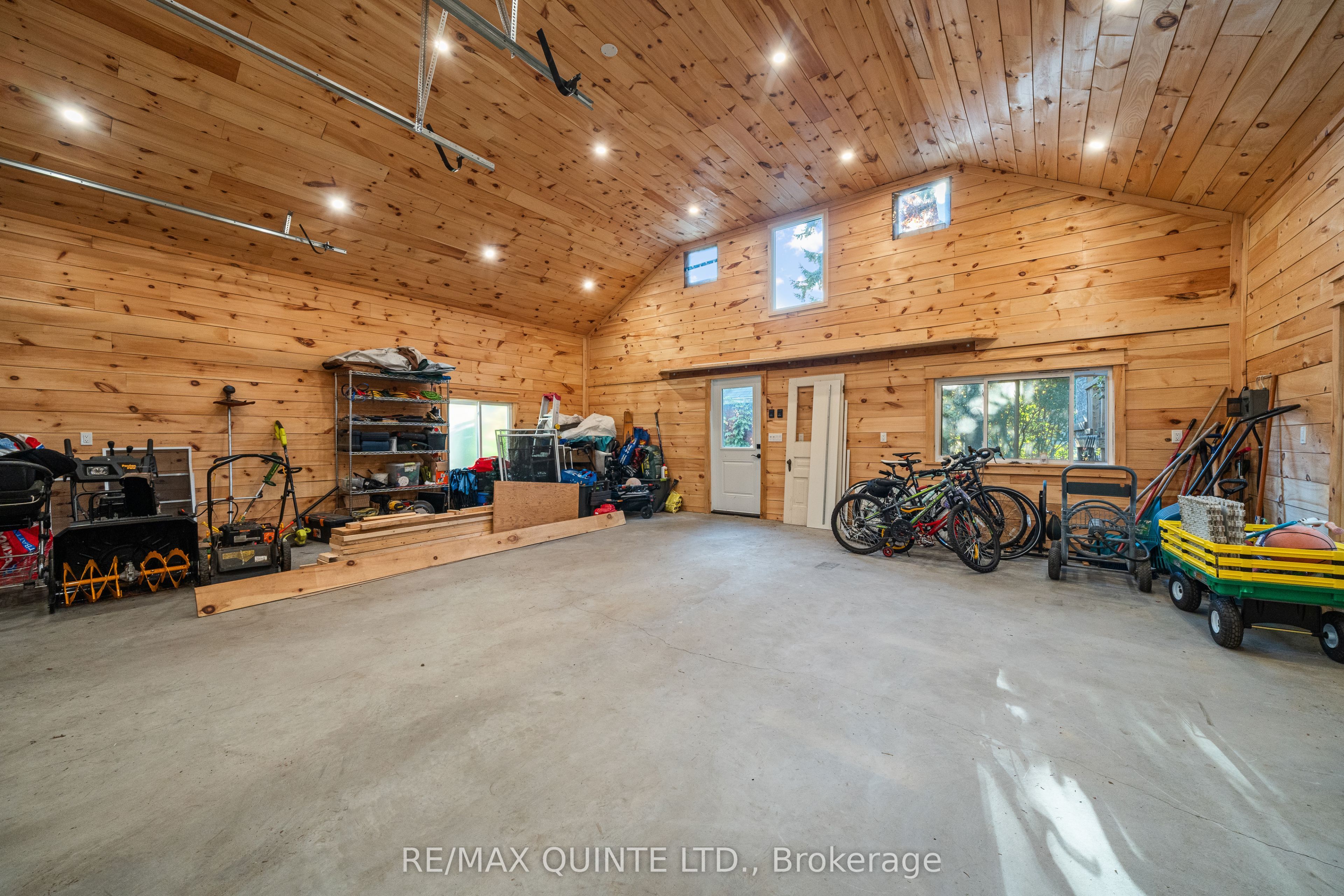 126 Dufferin Avenue Property Photo 44