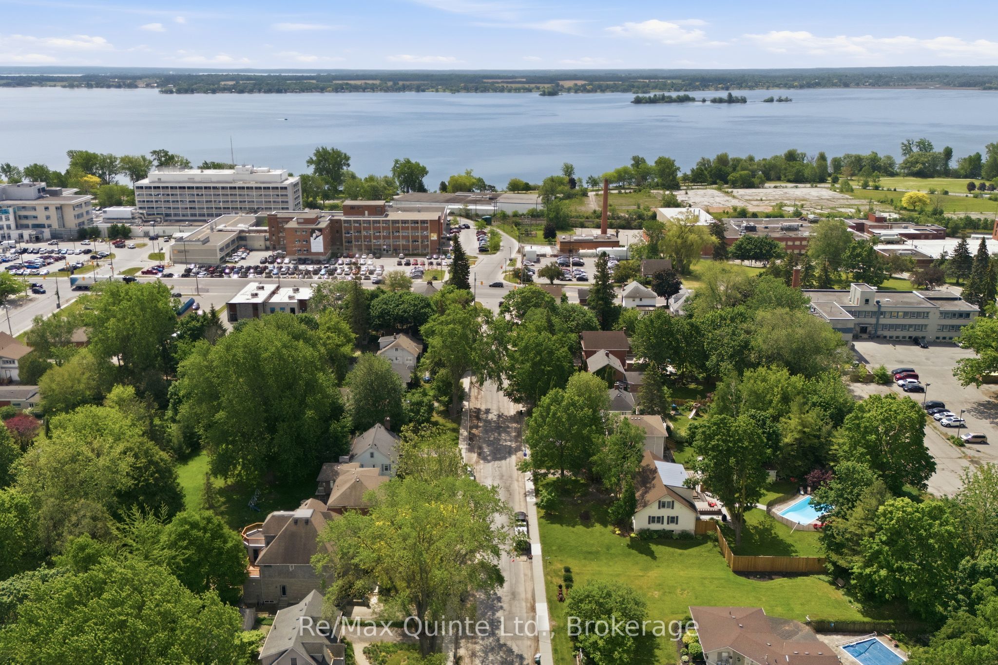 126 Dufferin Avenue Property Photo 48
