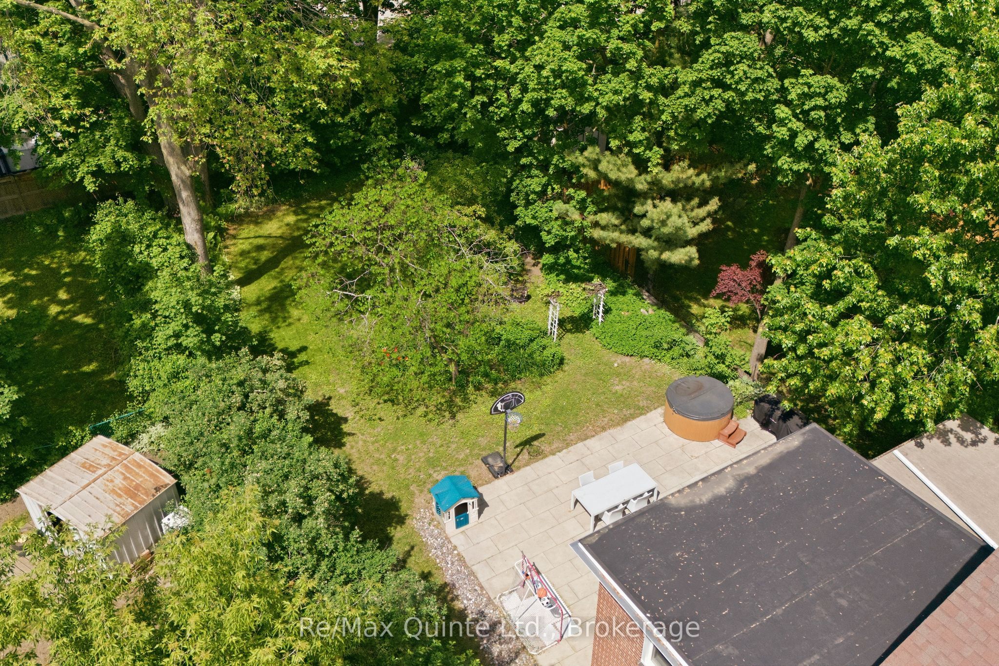 126 Dufferin Avenue Property Photo 49