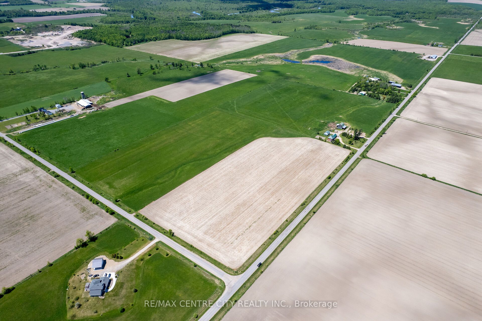 817 Snake River Line Property Photo 4