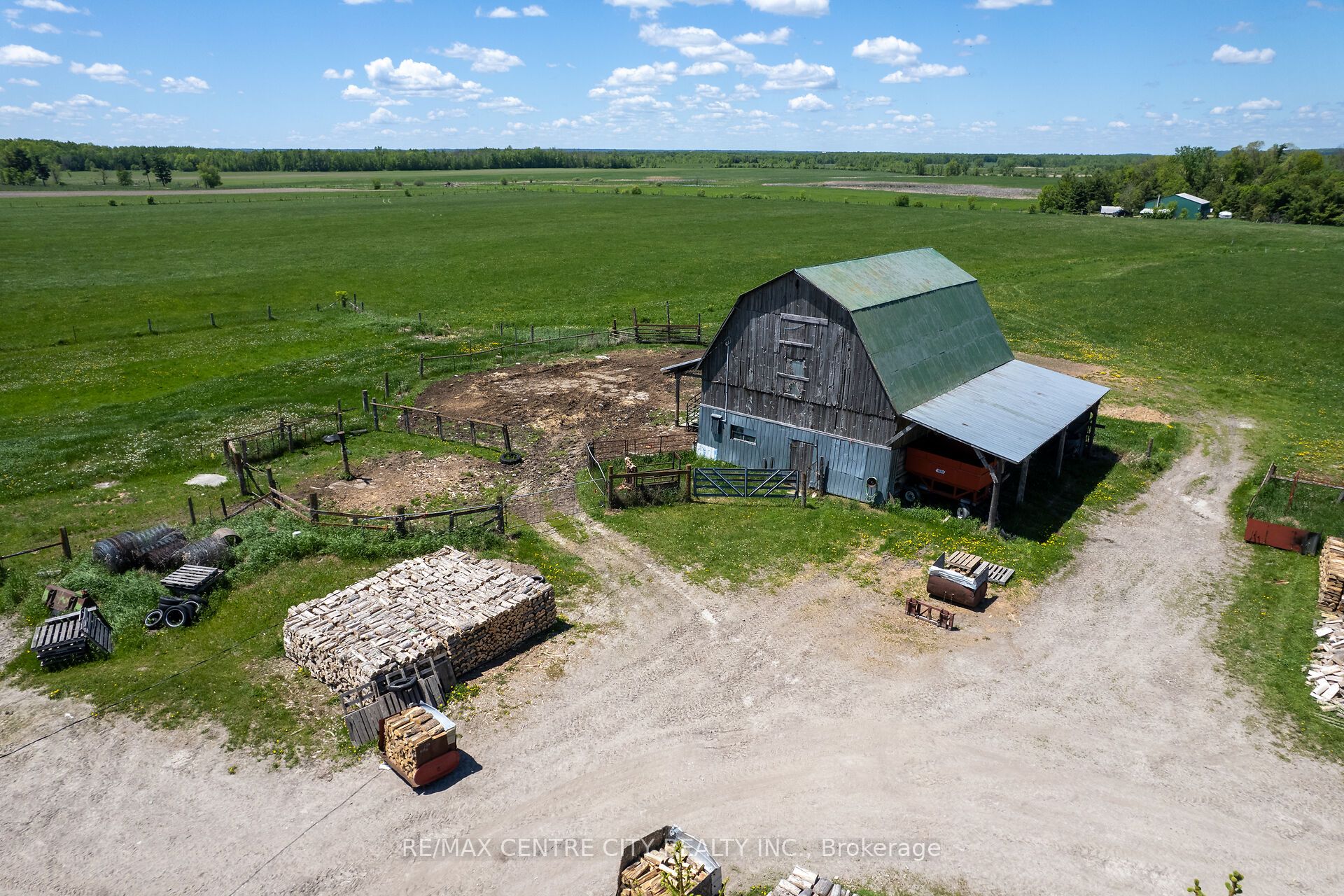 817 Snake River Line Property Photo 14