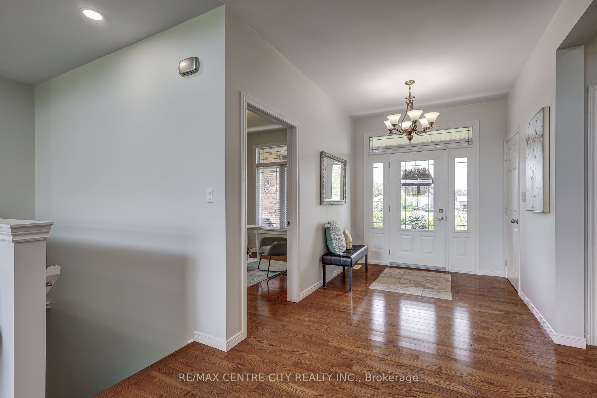 9538 Tower Road Property Photo 28