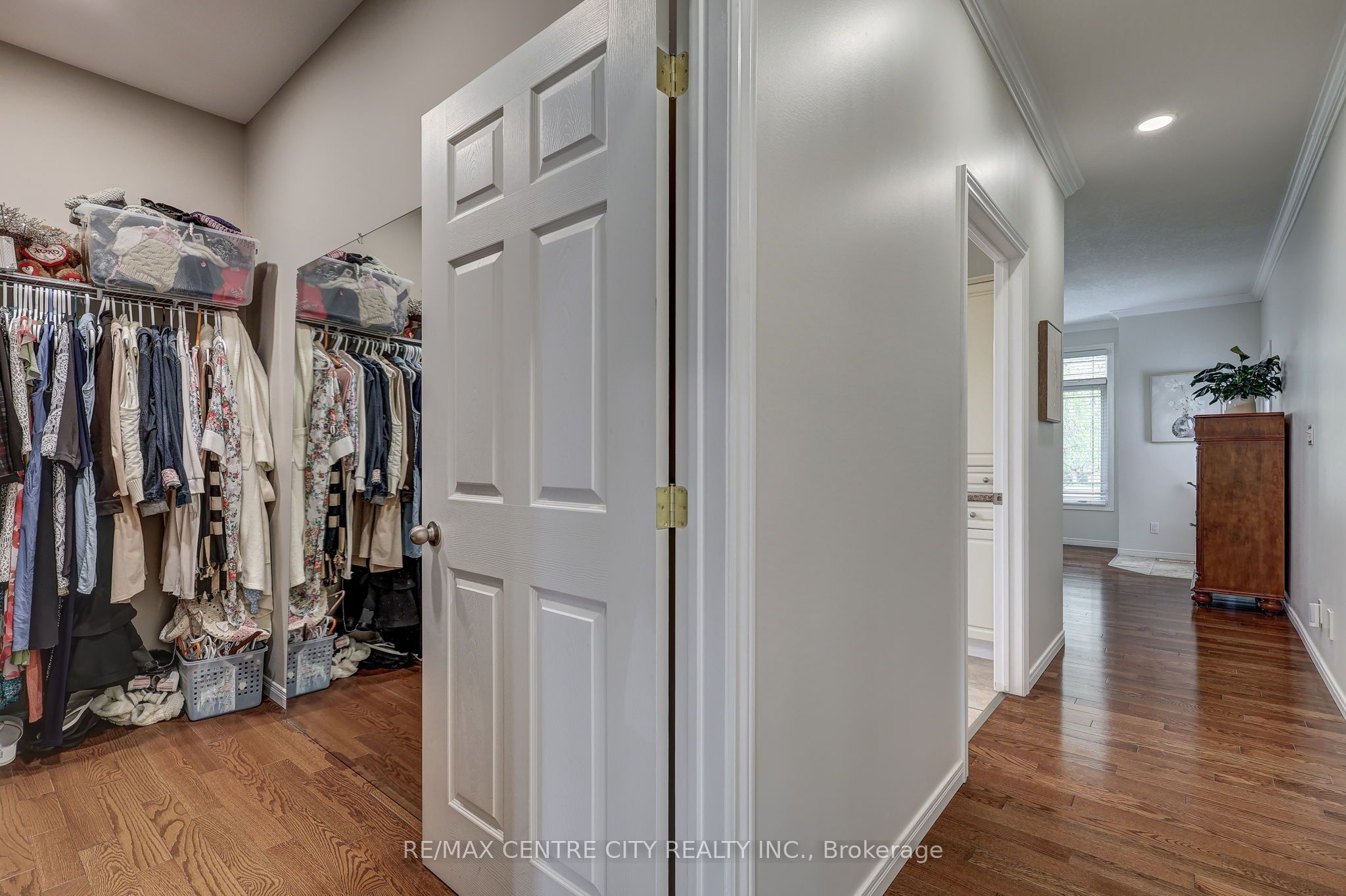 9538 Tower Road Property Photo 34