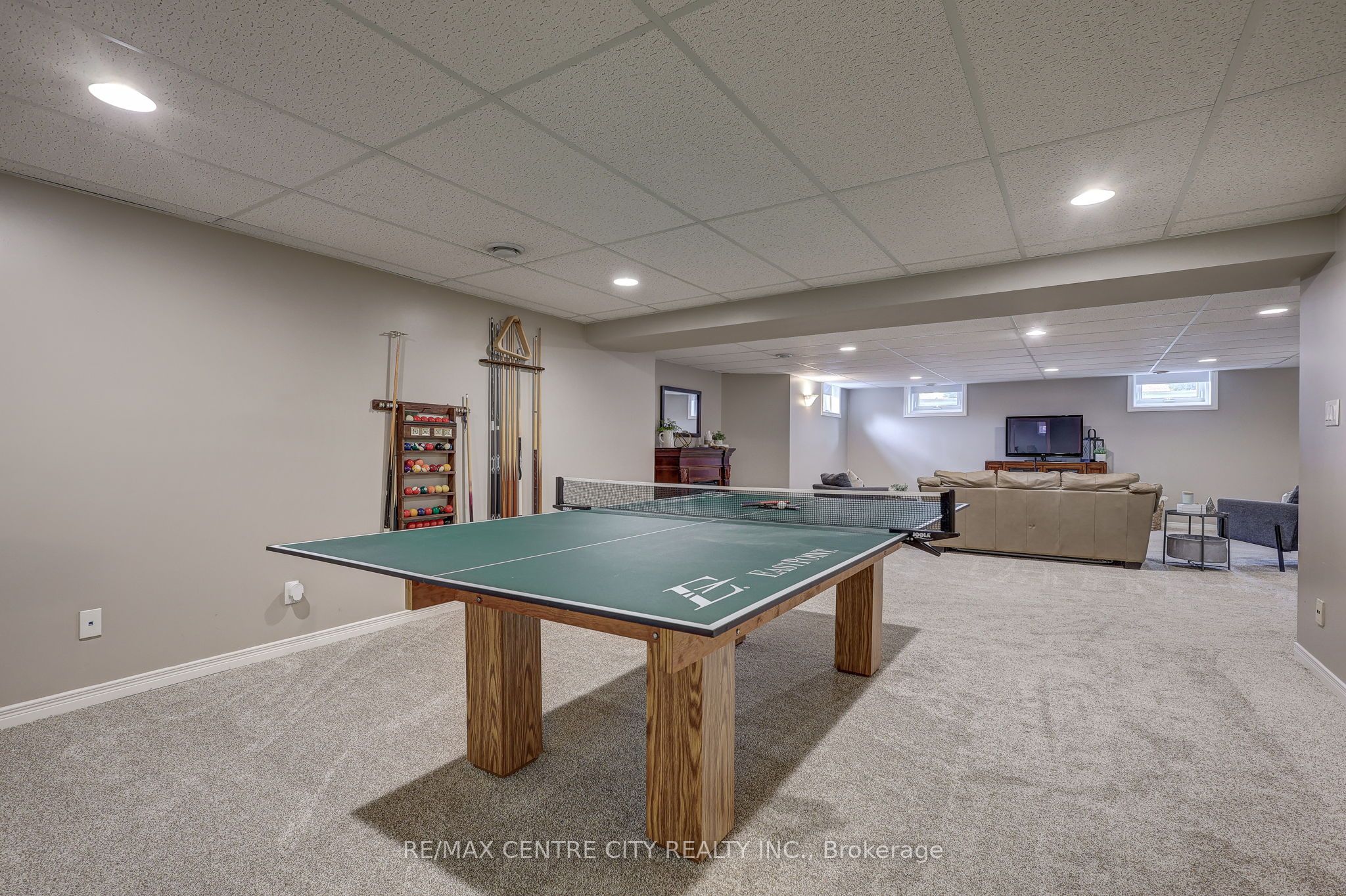 9538 Tower Road Property Photo 45