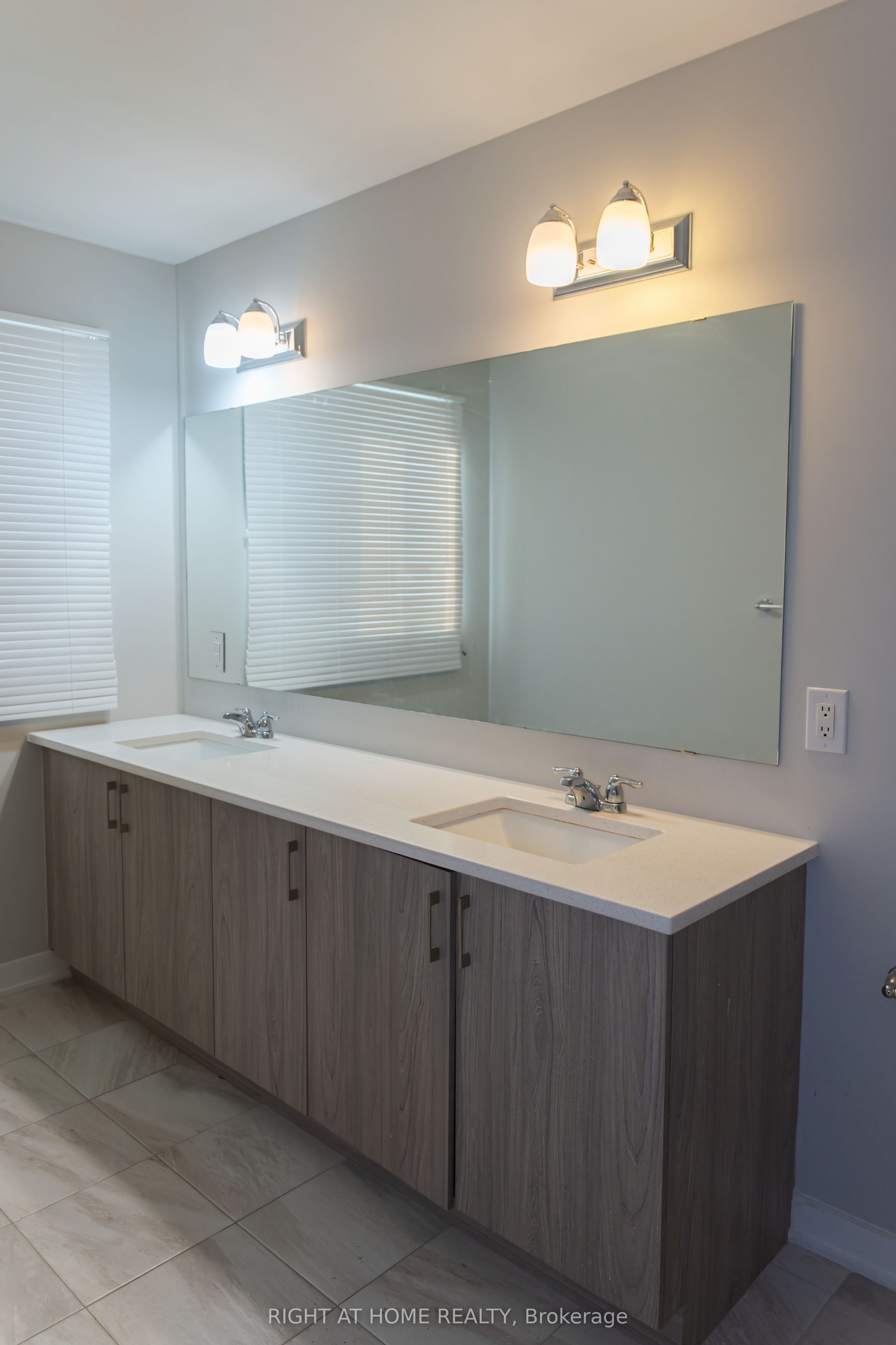 76 Kindred Row Property Photo 14