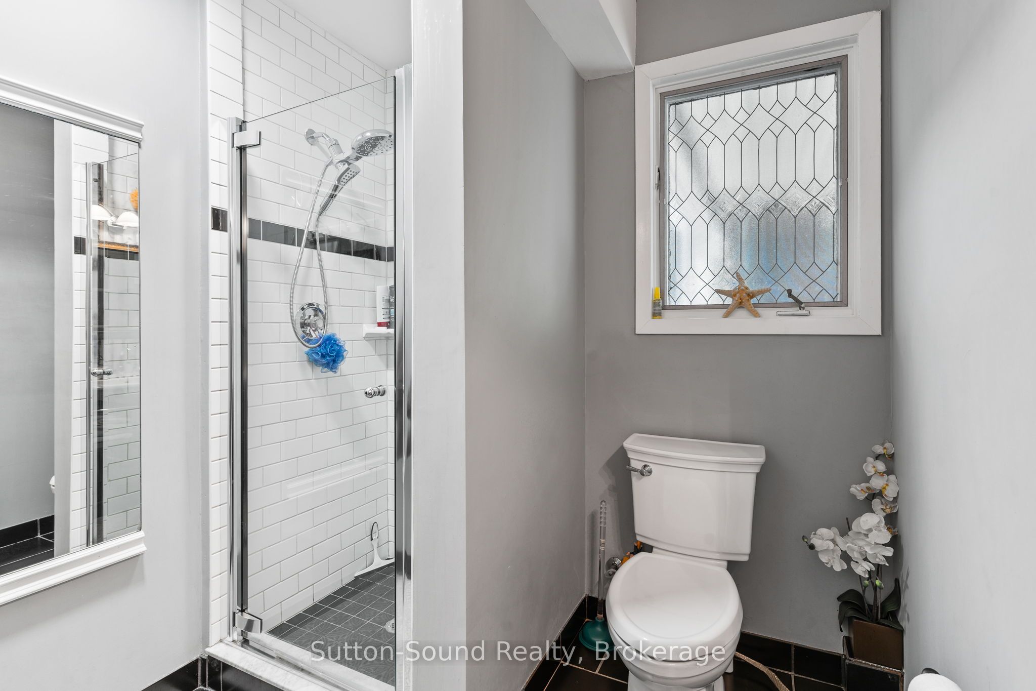 427 Balmy Beach Road Property Photo 43