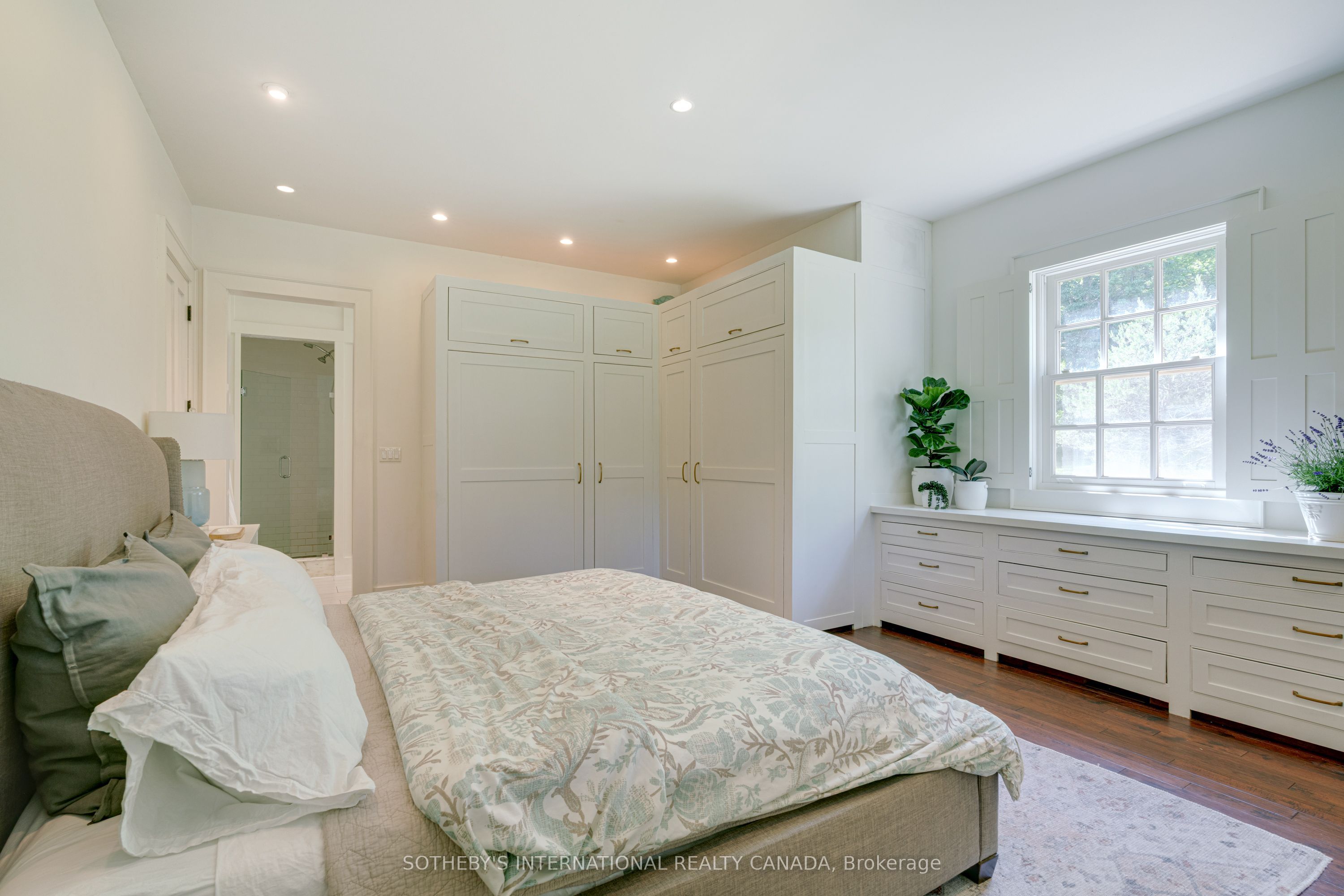 2877 Mcsherry Lane Property Photo 17