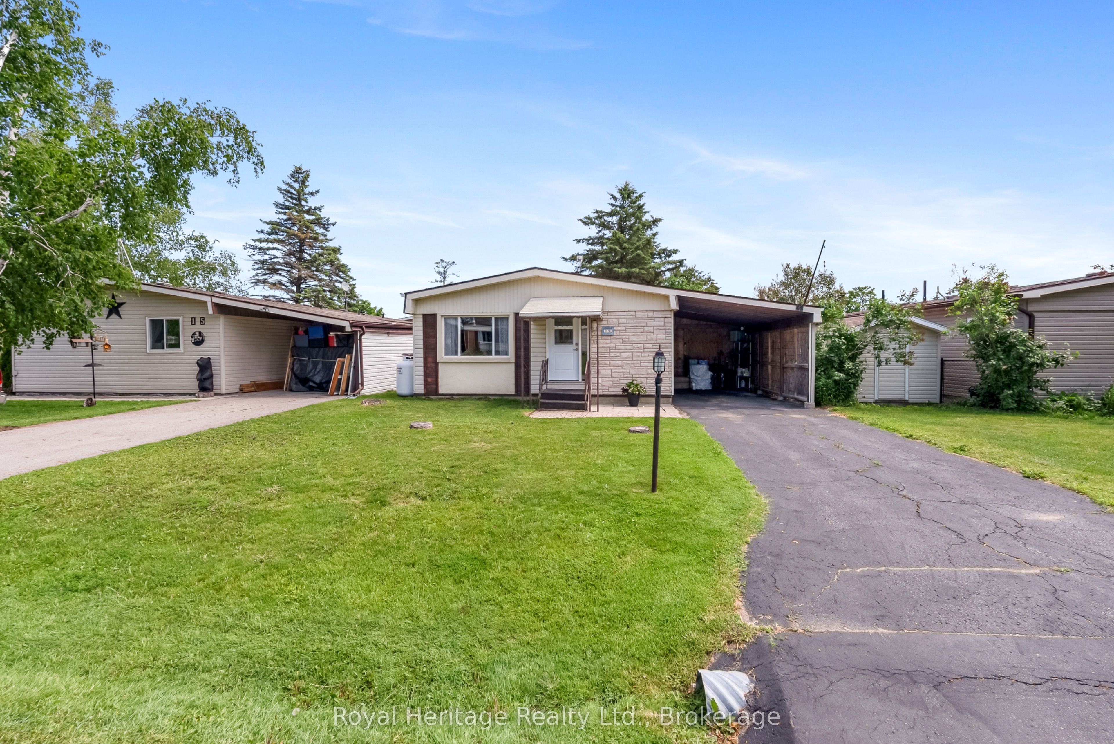 17 Circle Drive Property Photo 1