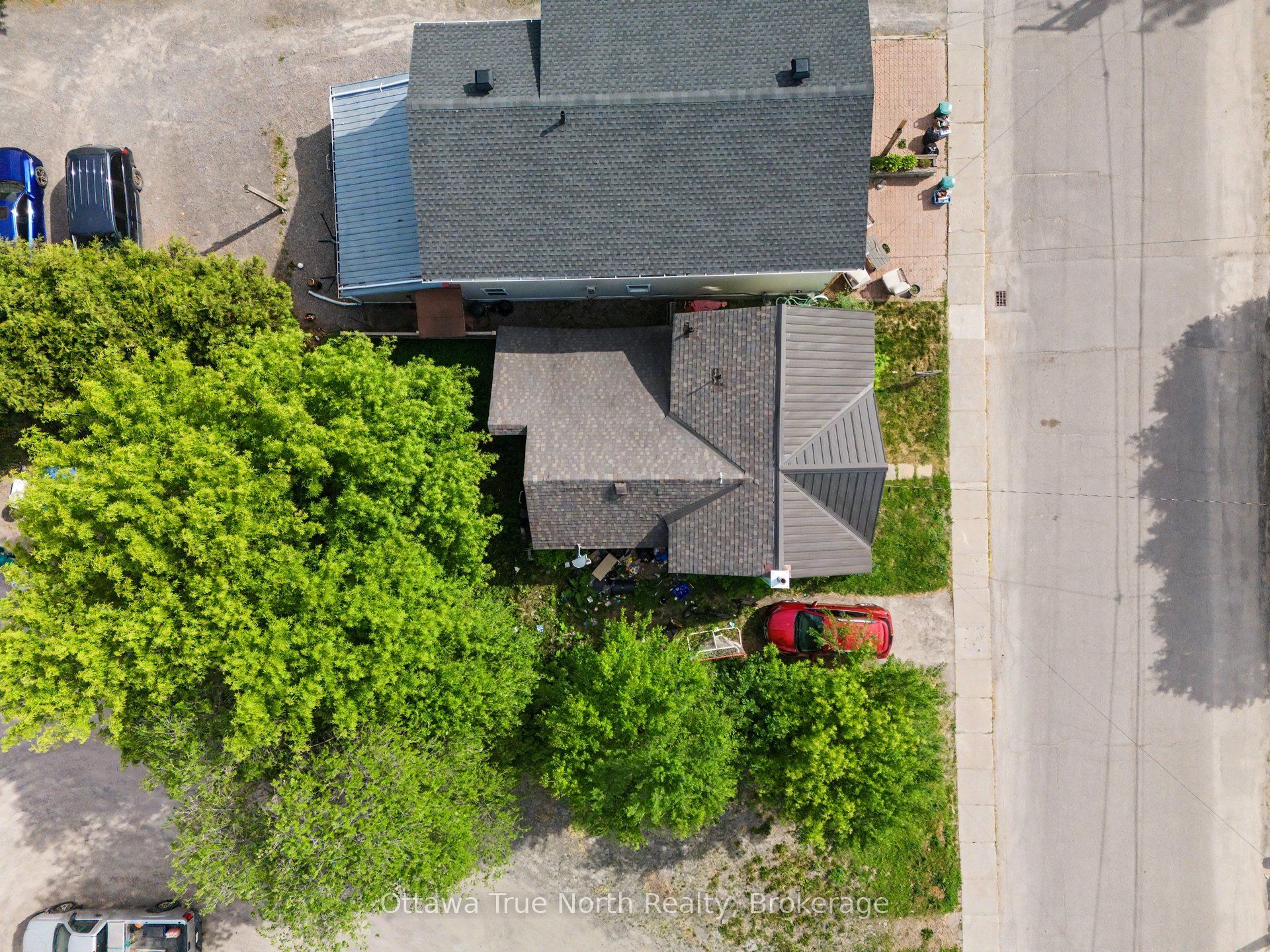 107 E Oxford Street E Property Photo 8