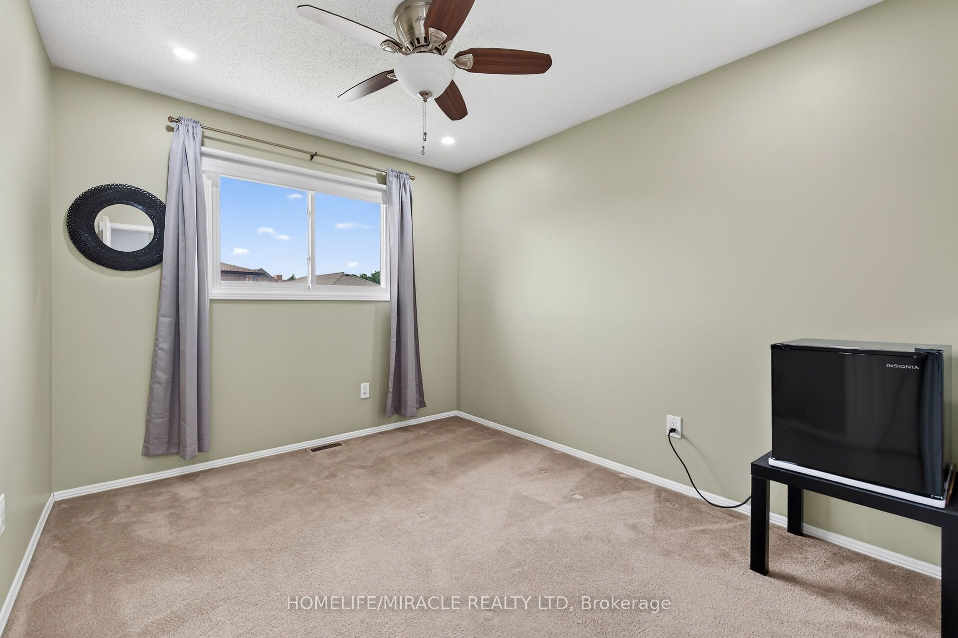 34 Capri Crescent Property Photo 36