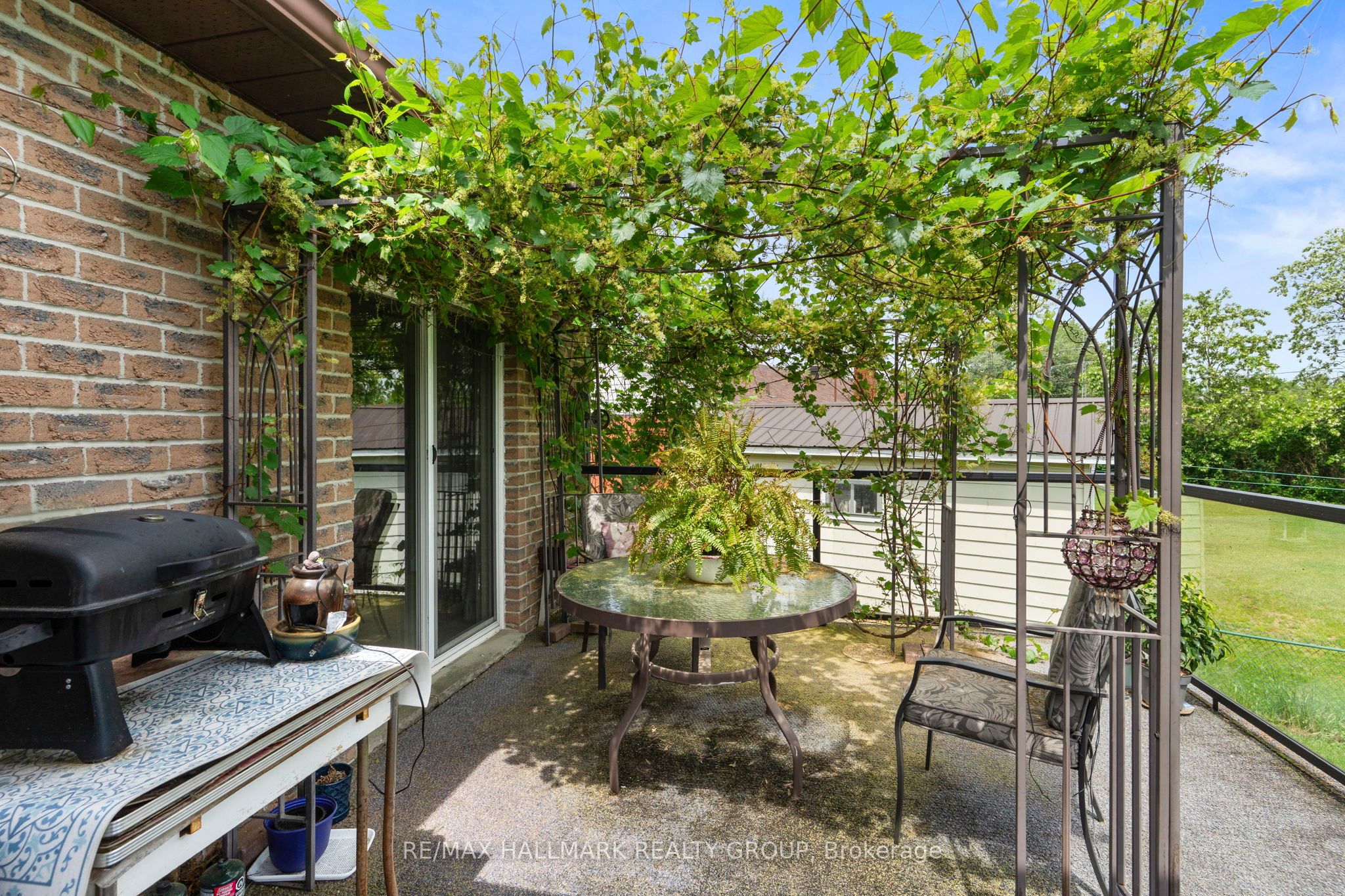 17 Sunnymede Avenue Property Photo 10