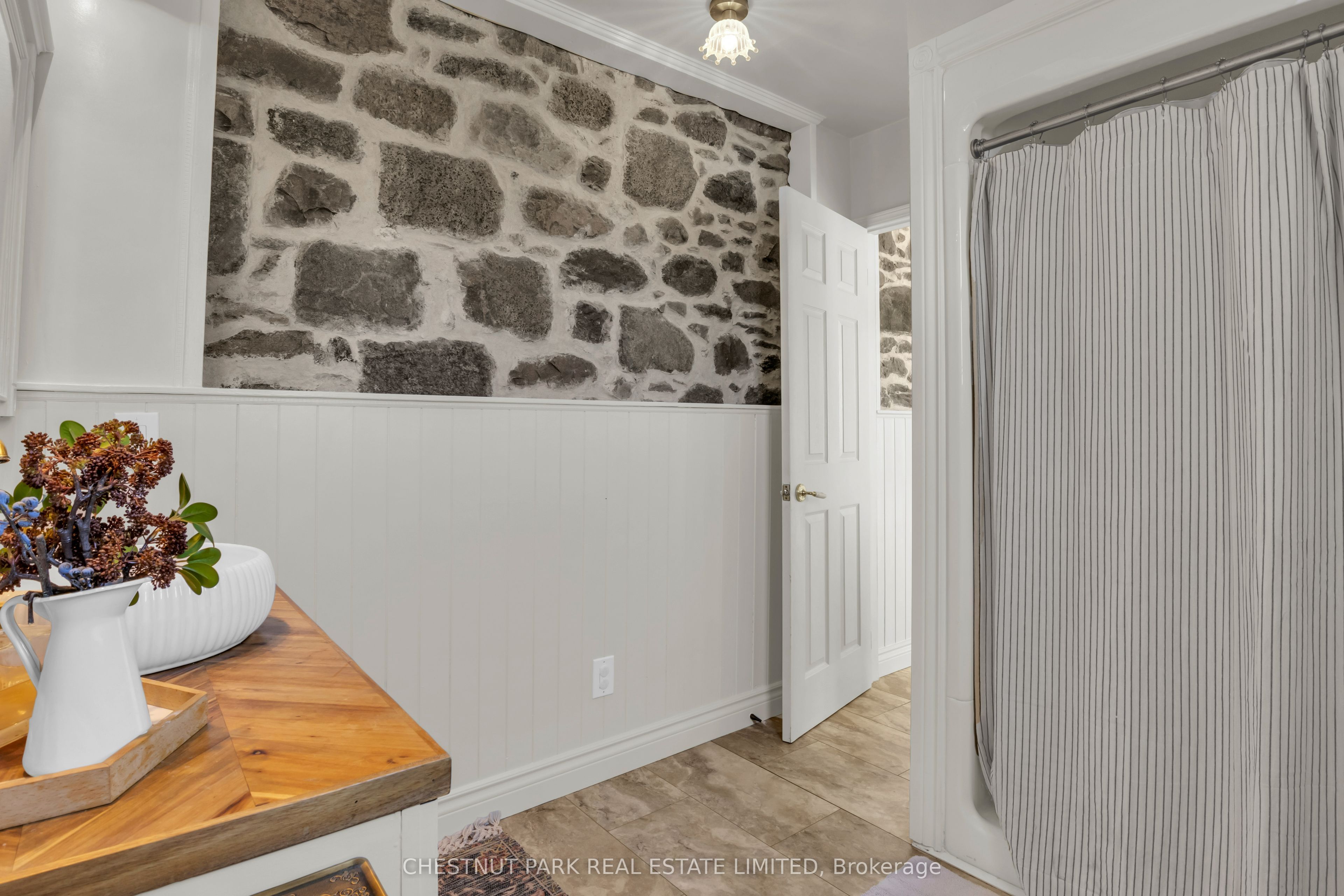 54 Bruce Street Property Photo 16