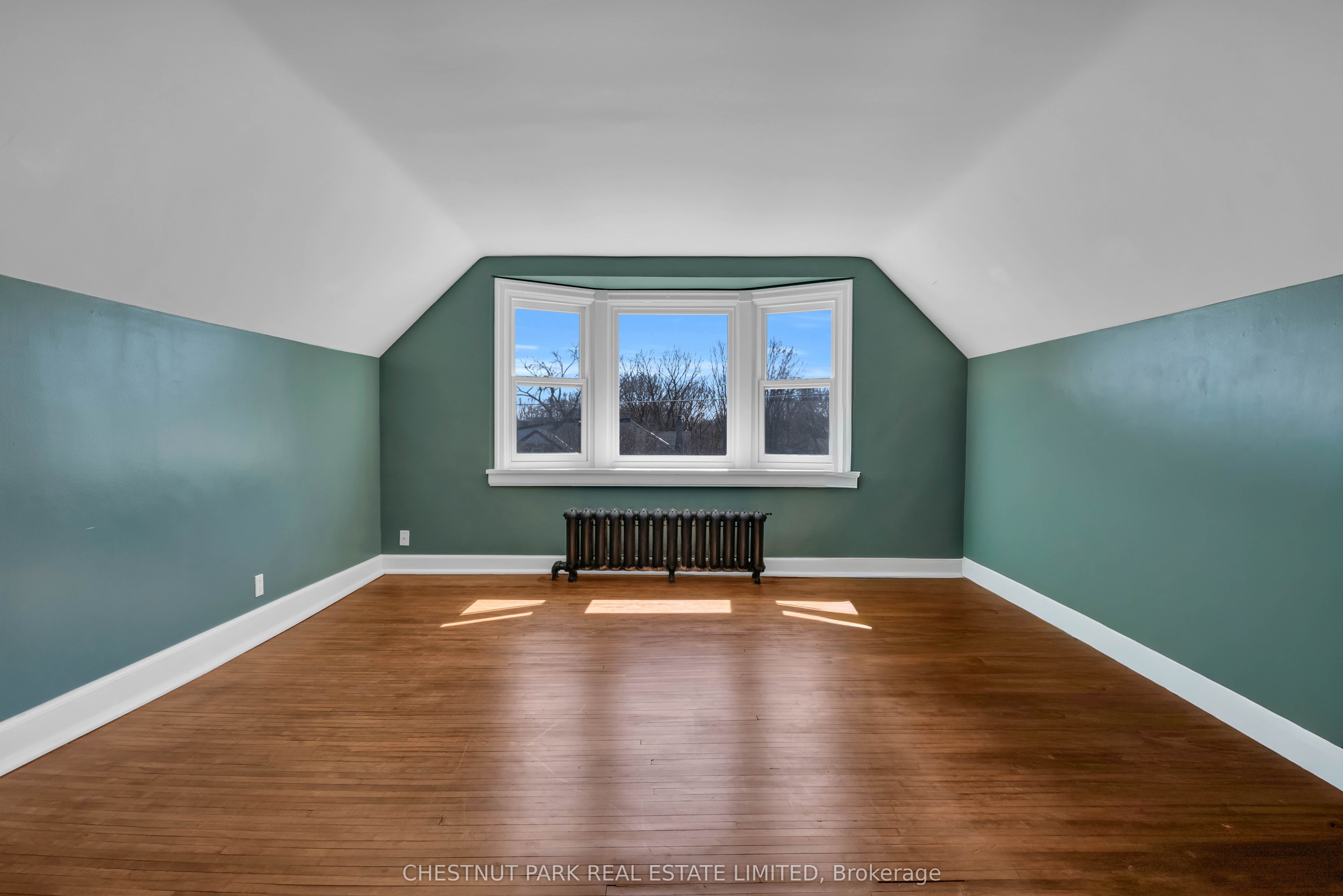 54 Bruce Street Property Photo 37
