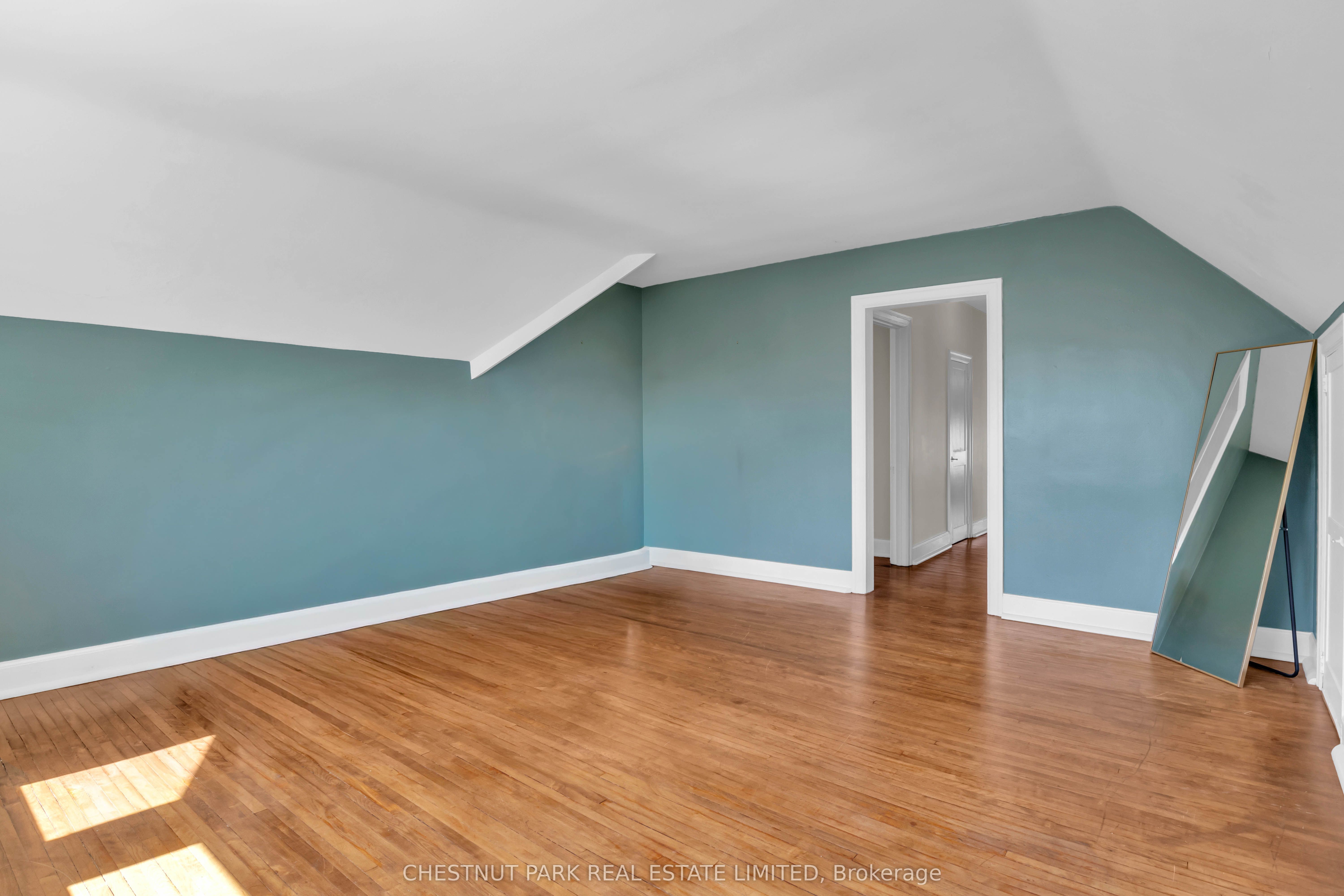 54 Bruce Street Property Photo 40