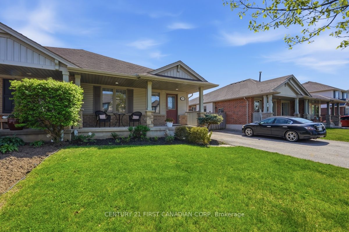 30 Pear Tree Avenue Property Photo 3