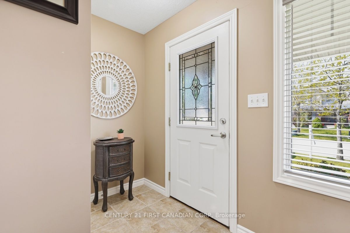 30 Pear Tree Avenue Property Photo 8