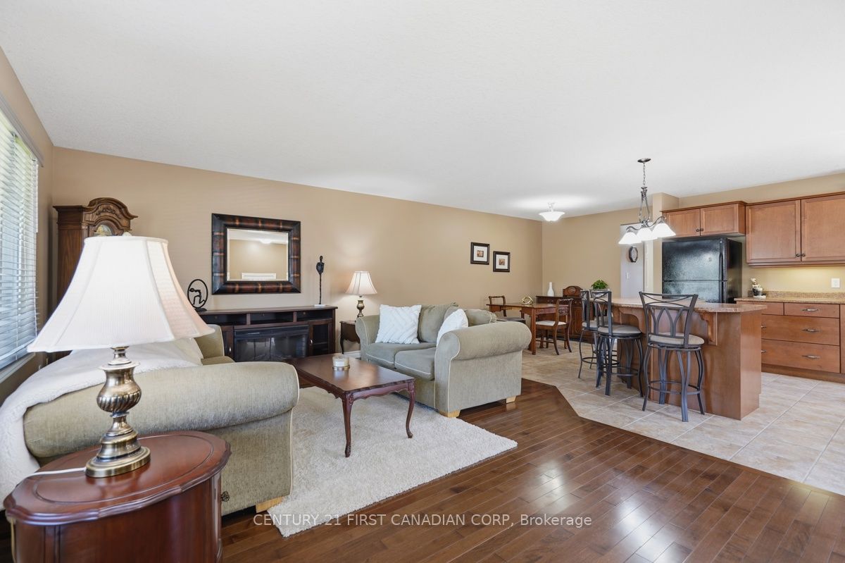 30 Pear Tree Avenue Property Photo 9